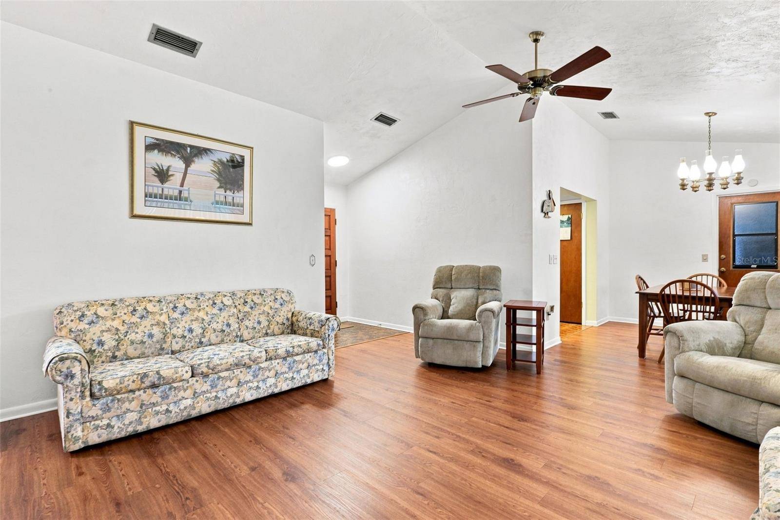 2410 S PARKVIEW AVE, Orange City, FL 32763