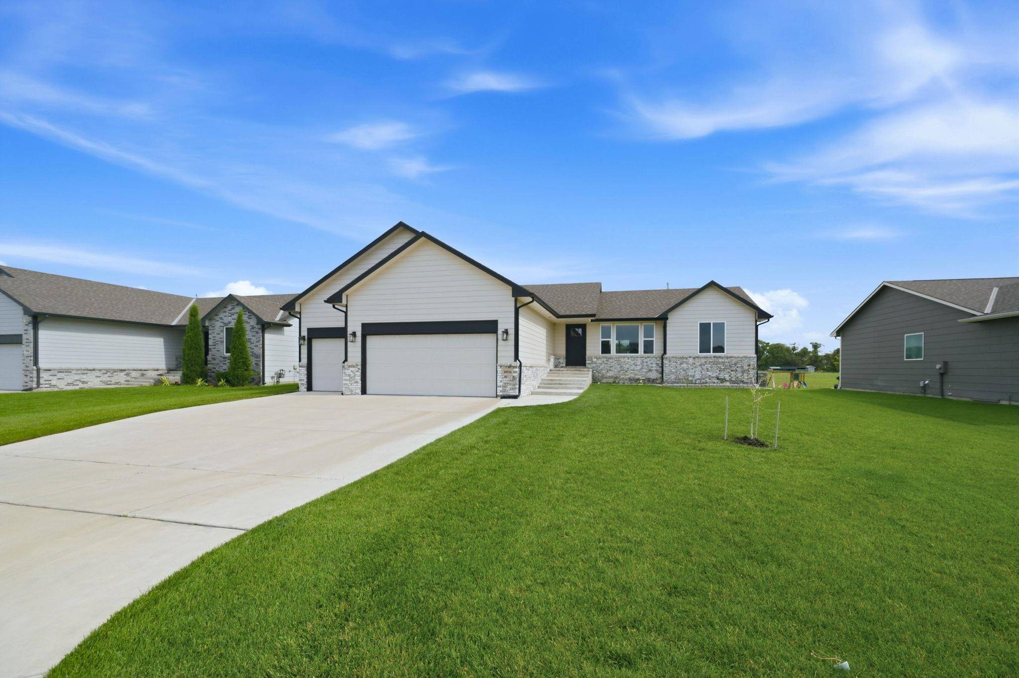 10514 W Wilkinson, Maize, KS 67101