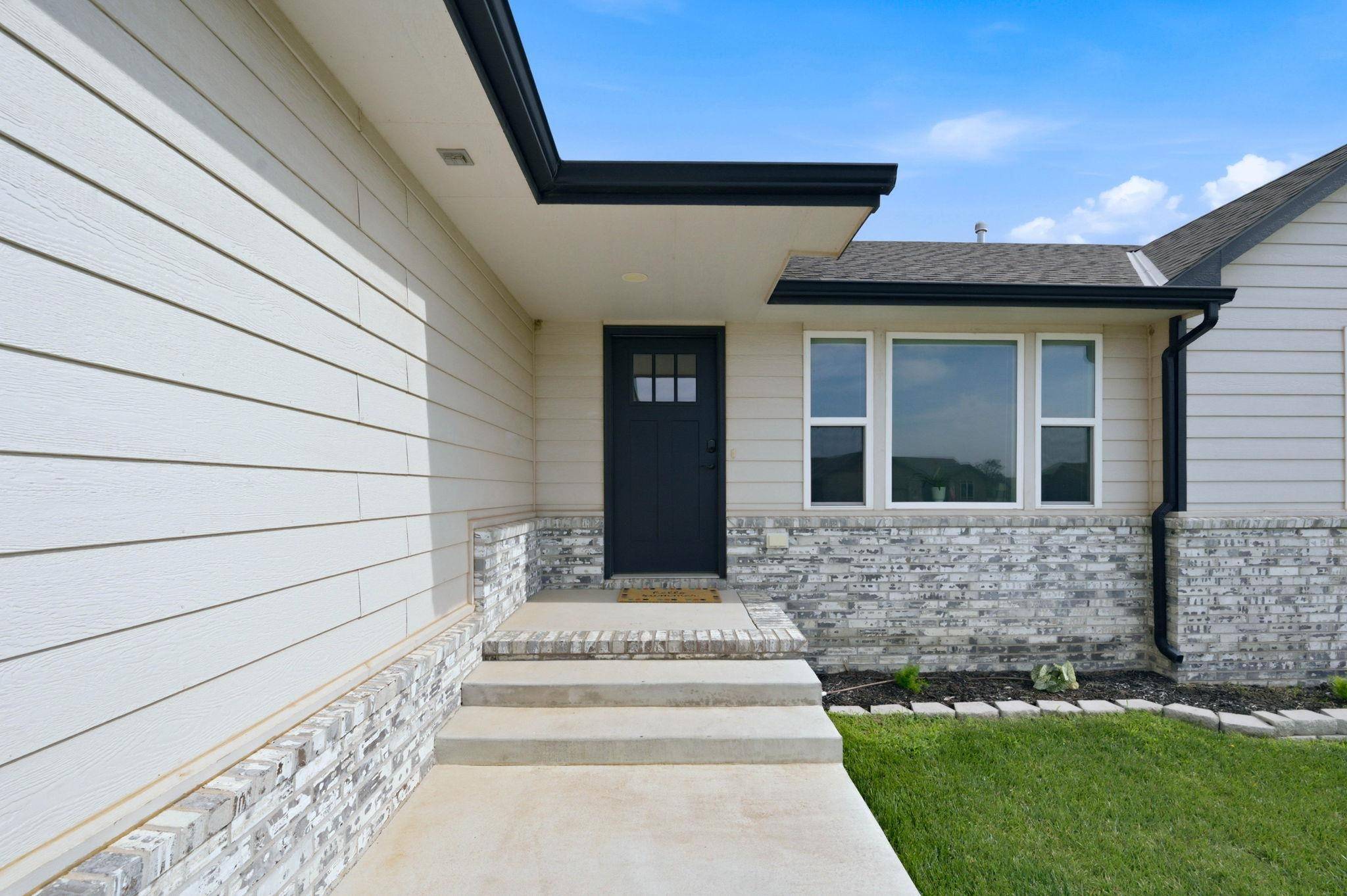 10514 W Wilkinson, Maize, KS 67101