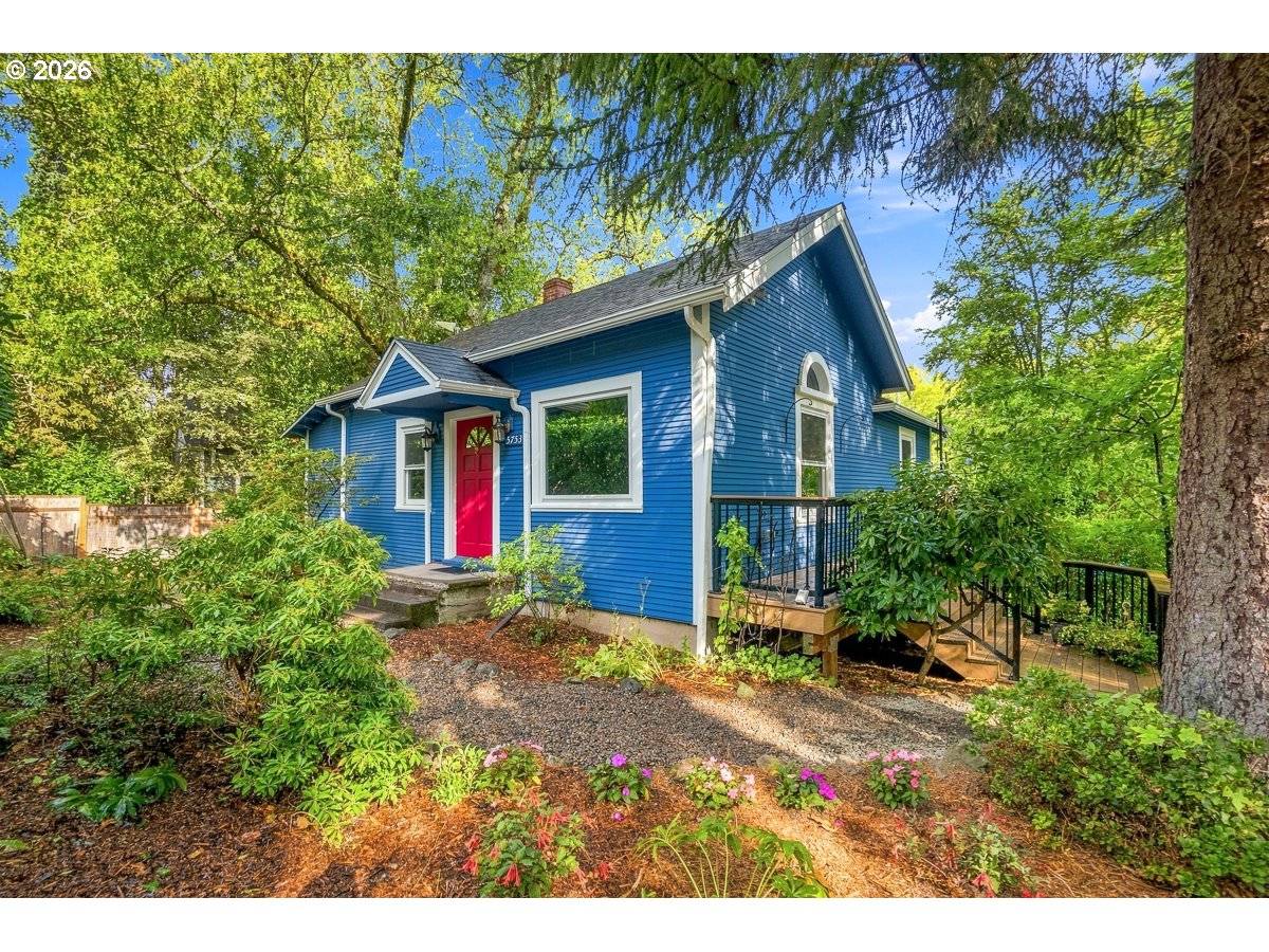 5753 SW VERMONT ST, Portland, OR 97219