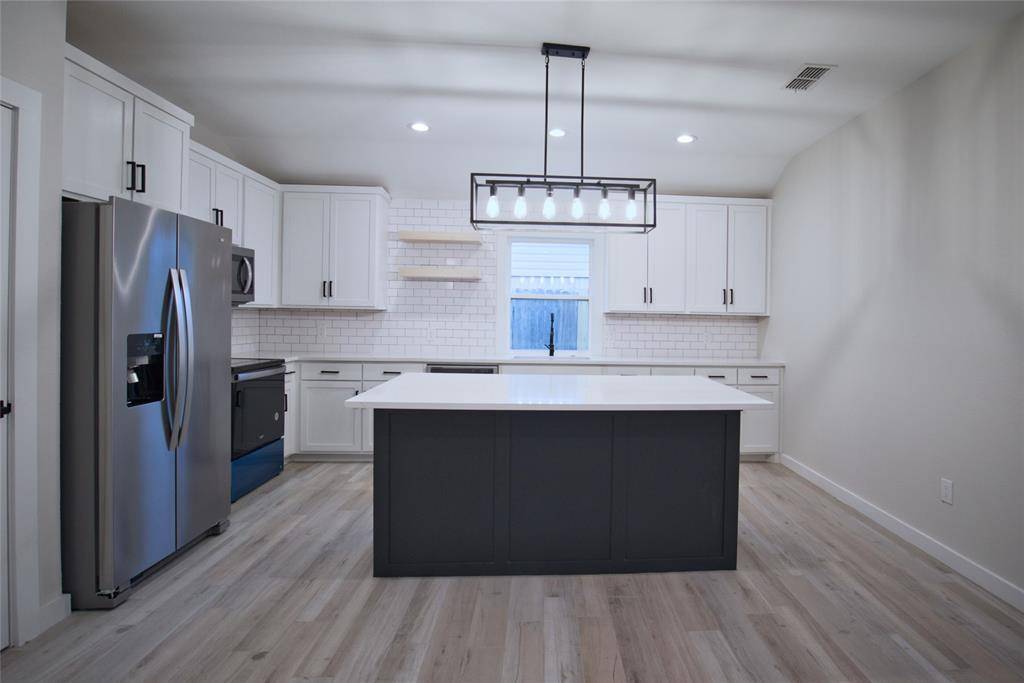 6576 Old Mill Circle, Watauga, TX 76148