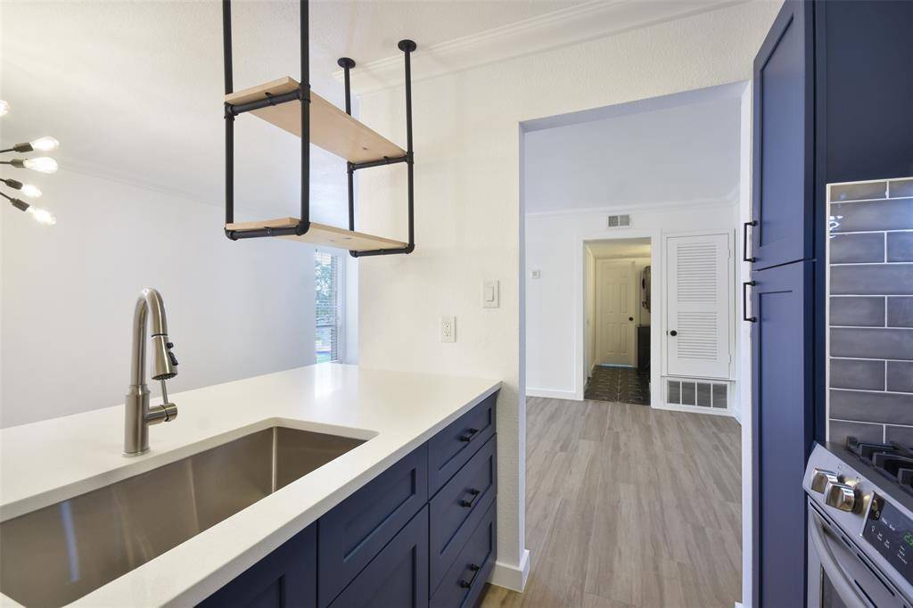 3431 North Hills DR #126, Austin, TX 78731