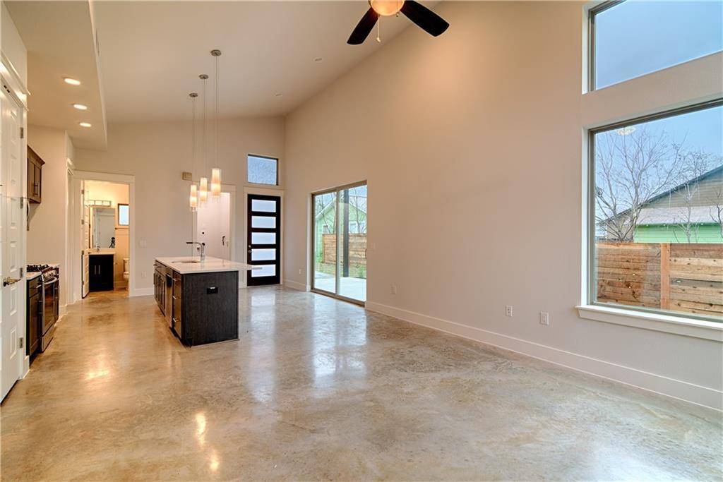 904 E 54th ST #B, Austin, TX 78751