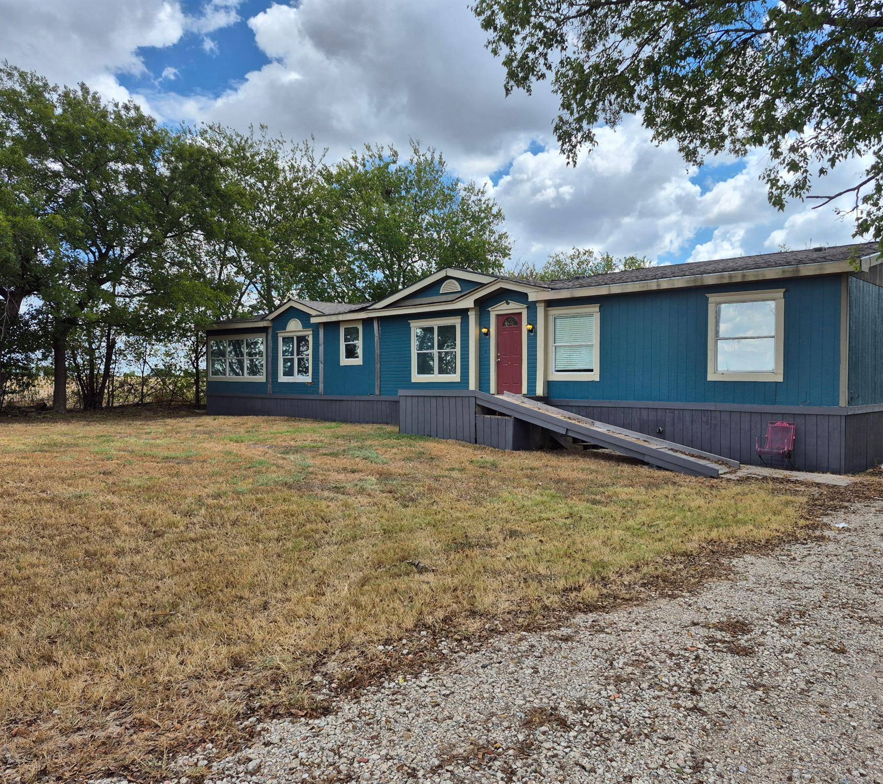 1120 Battle Lake RD, Hallsburg, TX 76682