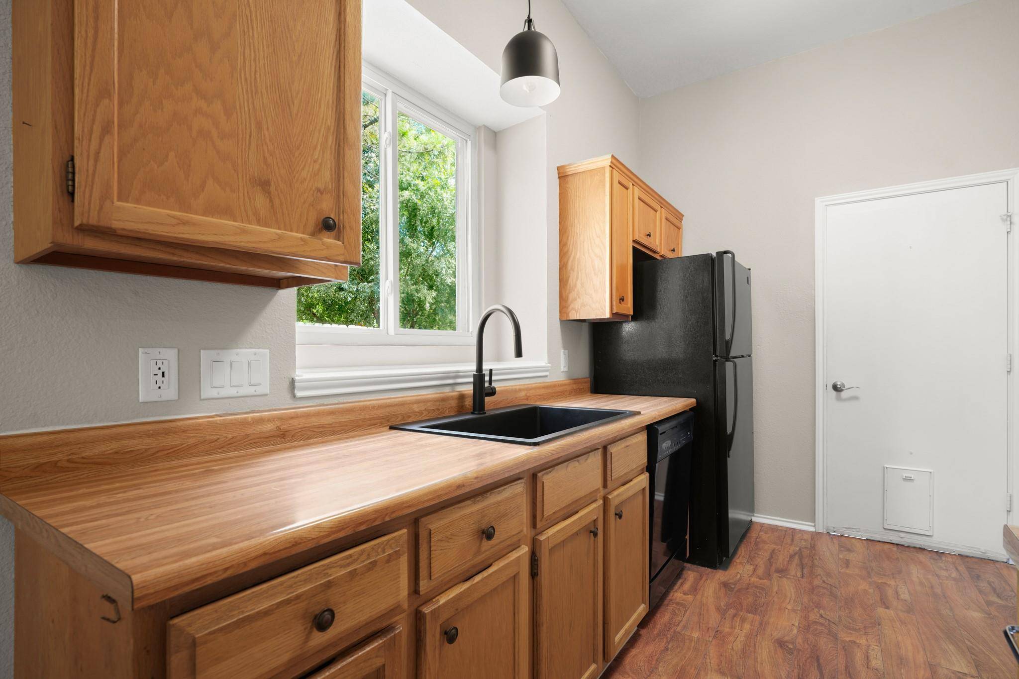12600 DEER FALLS DR, Austin, TX 78729