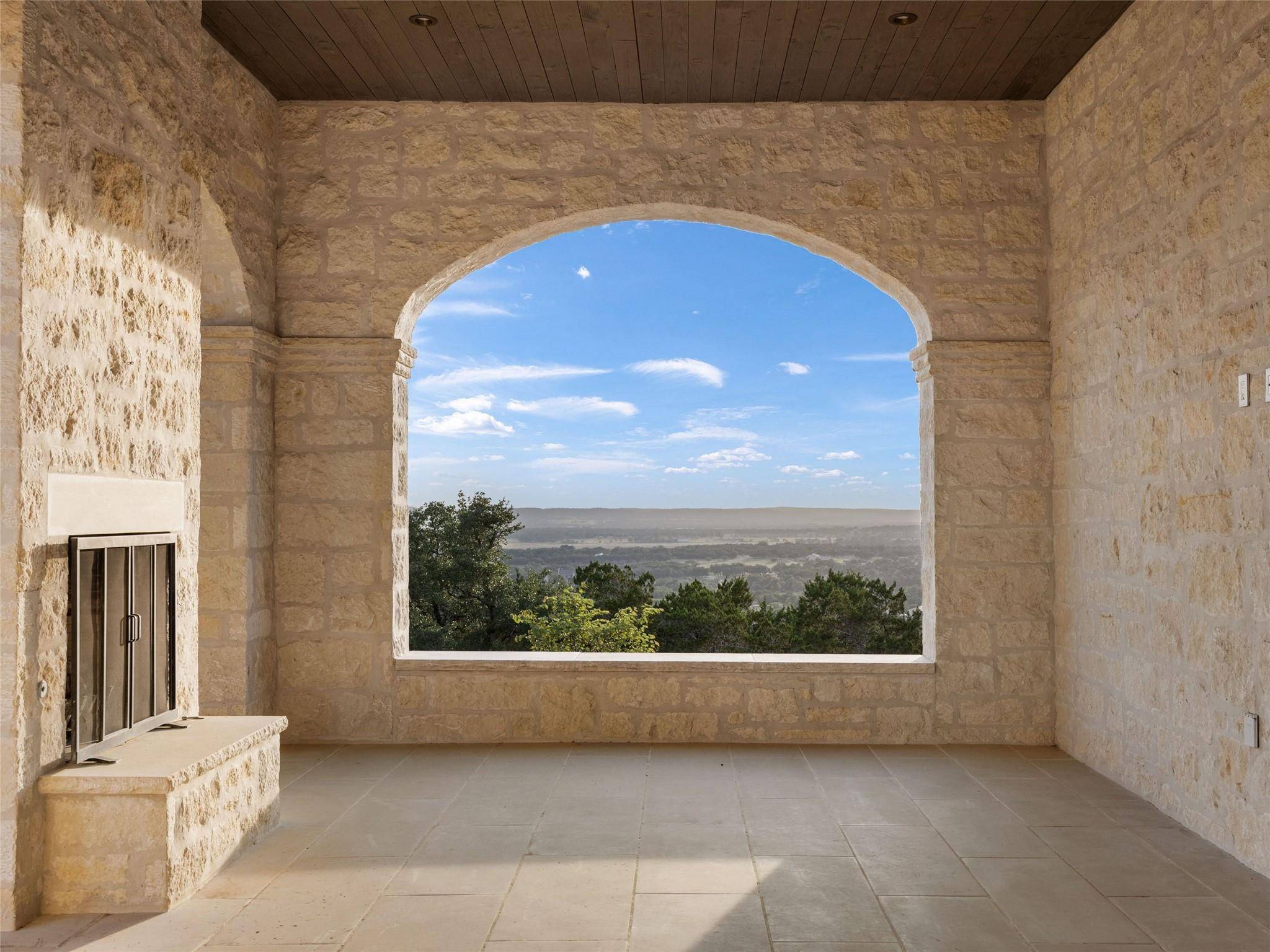 1691 Cool Water Ranch RD, Fredericksburg, TX 78624