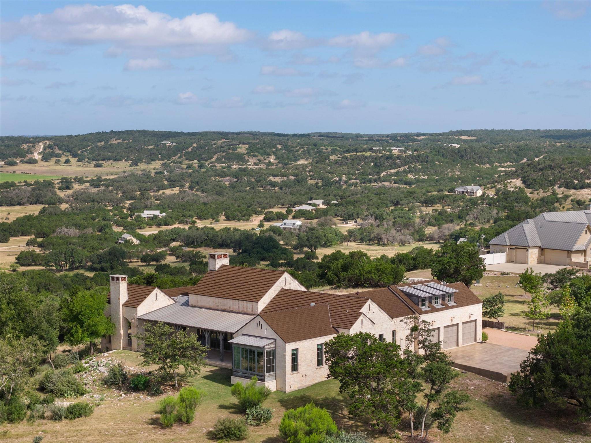 1691 Cool Water Ranch RD, Fredericksburg, TX 78624