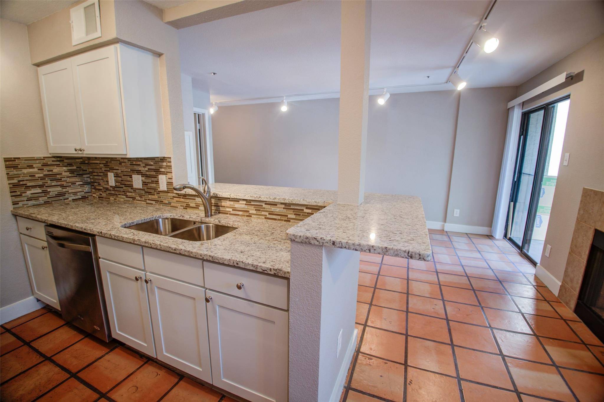 1306 Norwalk LN #206, Austin, TX 78703
