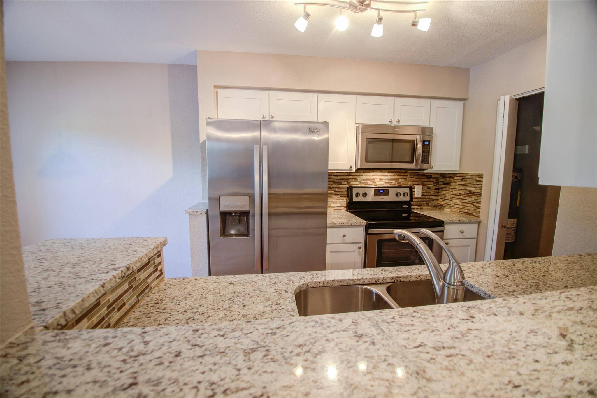 1306 Norwalk LN #206, Austin, TX 78703