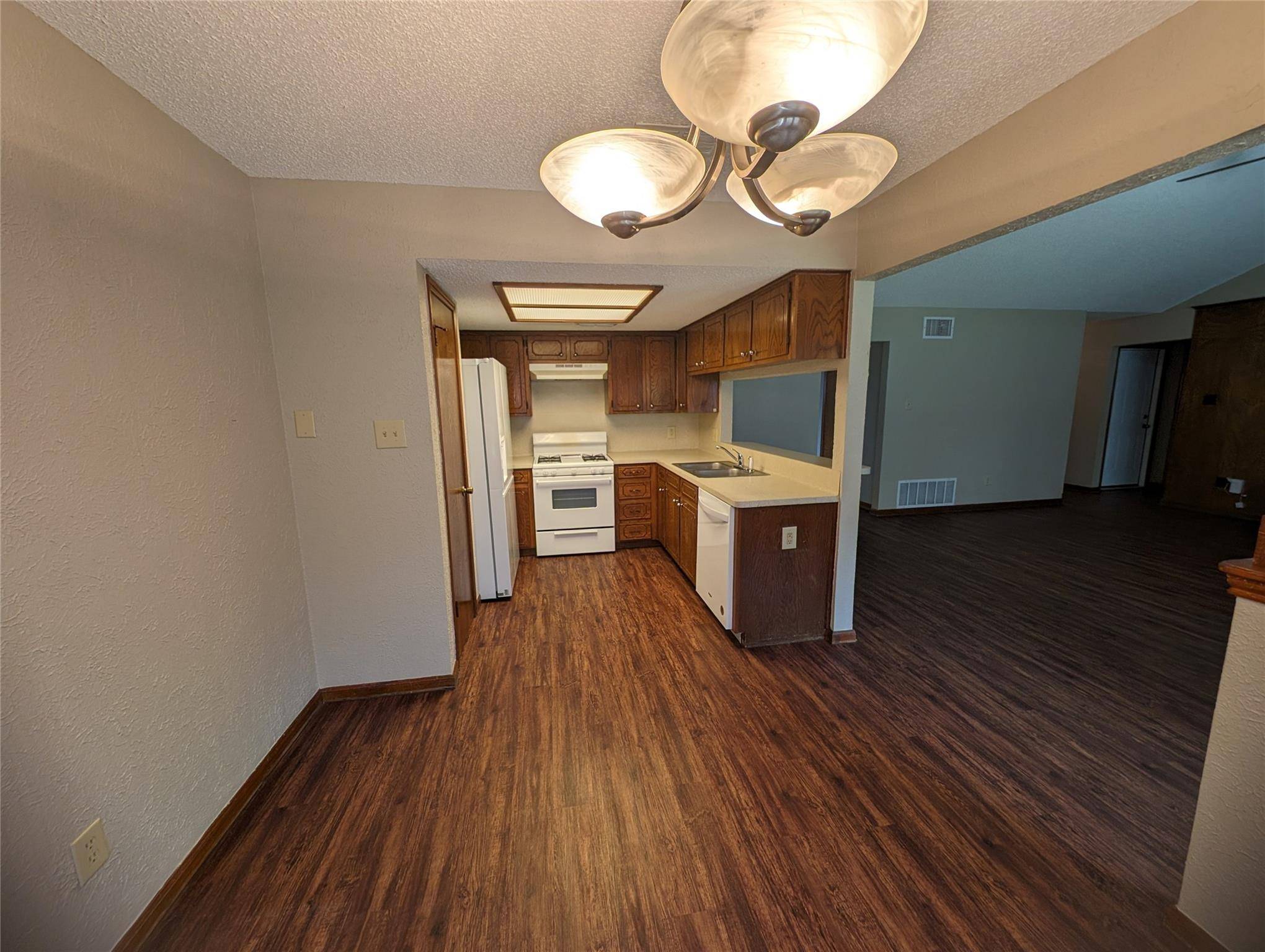 5614 Wagon Train RD, Austin, TX 78749