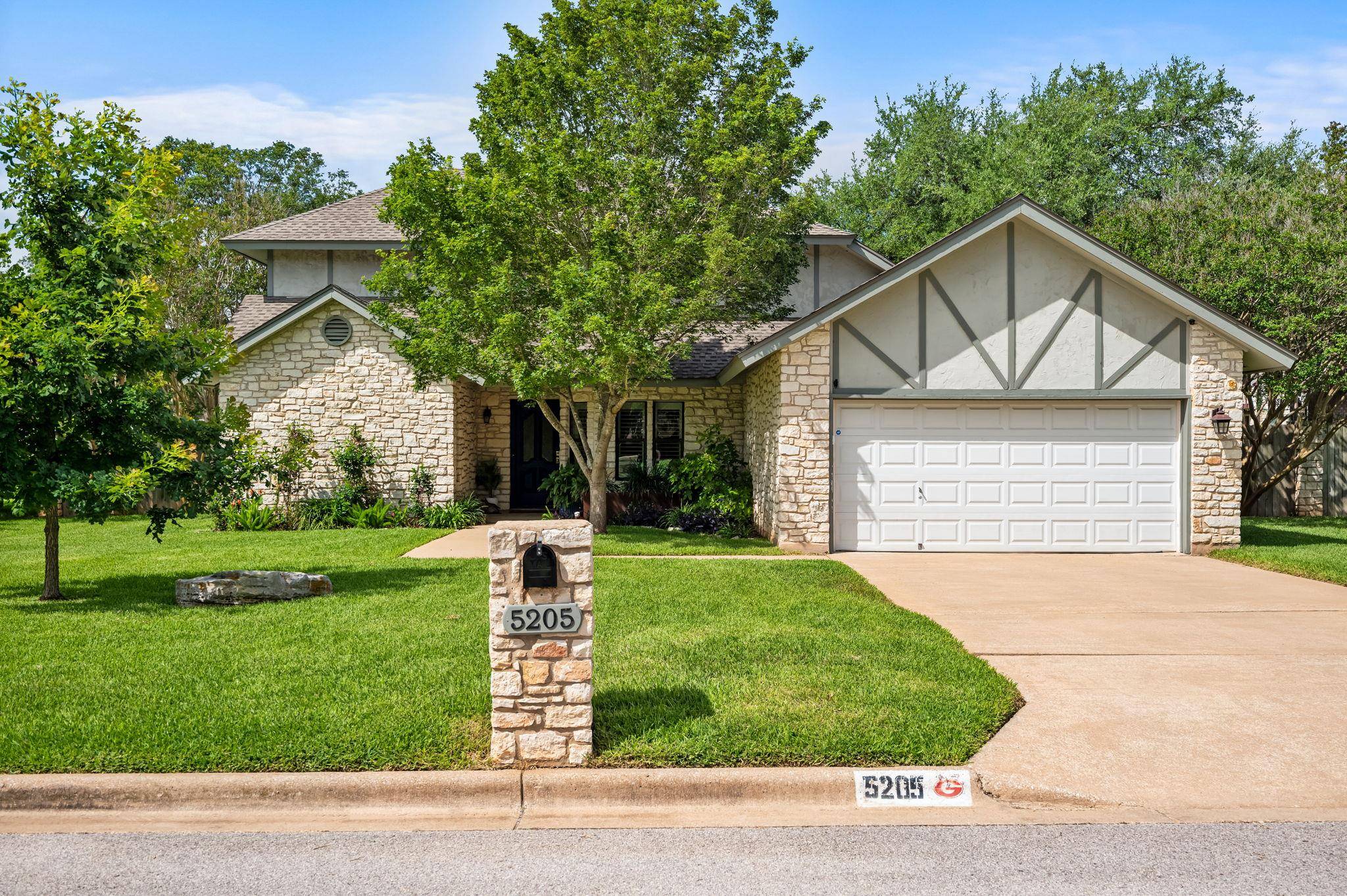 5205 Wheeler Branch CIR, Austin, TX 78749