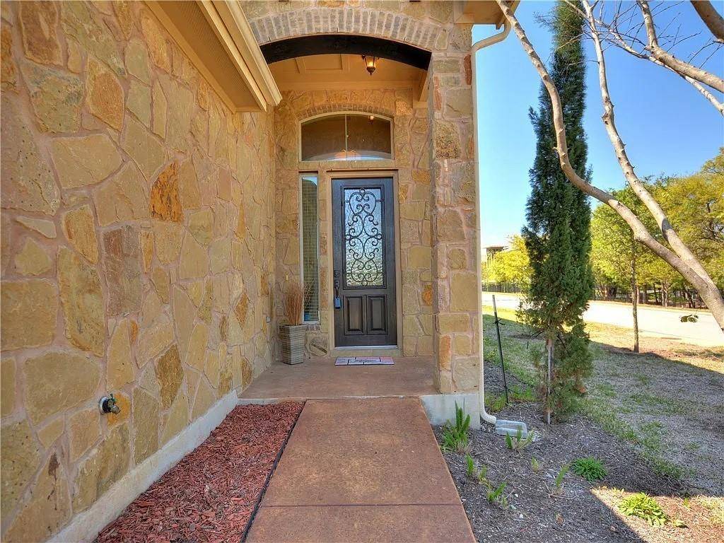 9512 Solana Vista LOOP #B, Austin, TX 78750