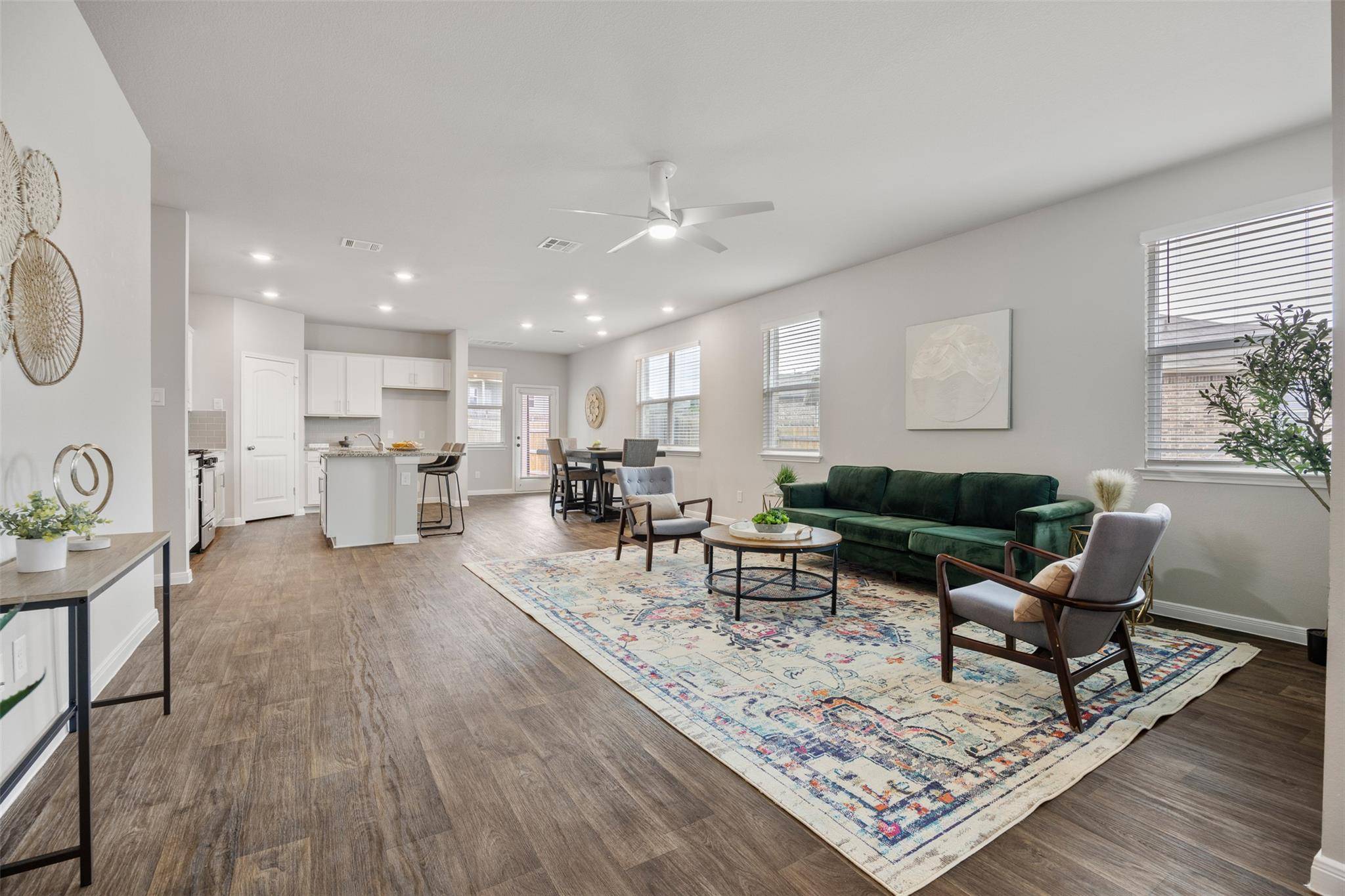 104 Sky Meadows CIR, San Marcos, TX 78666
