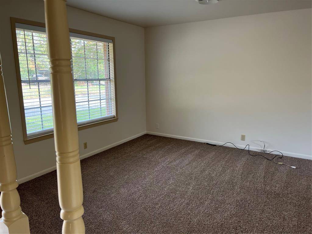 523 Murray Ave, Rockdale, TX 76567