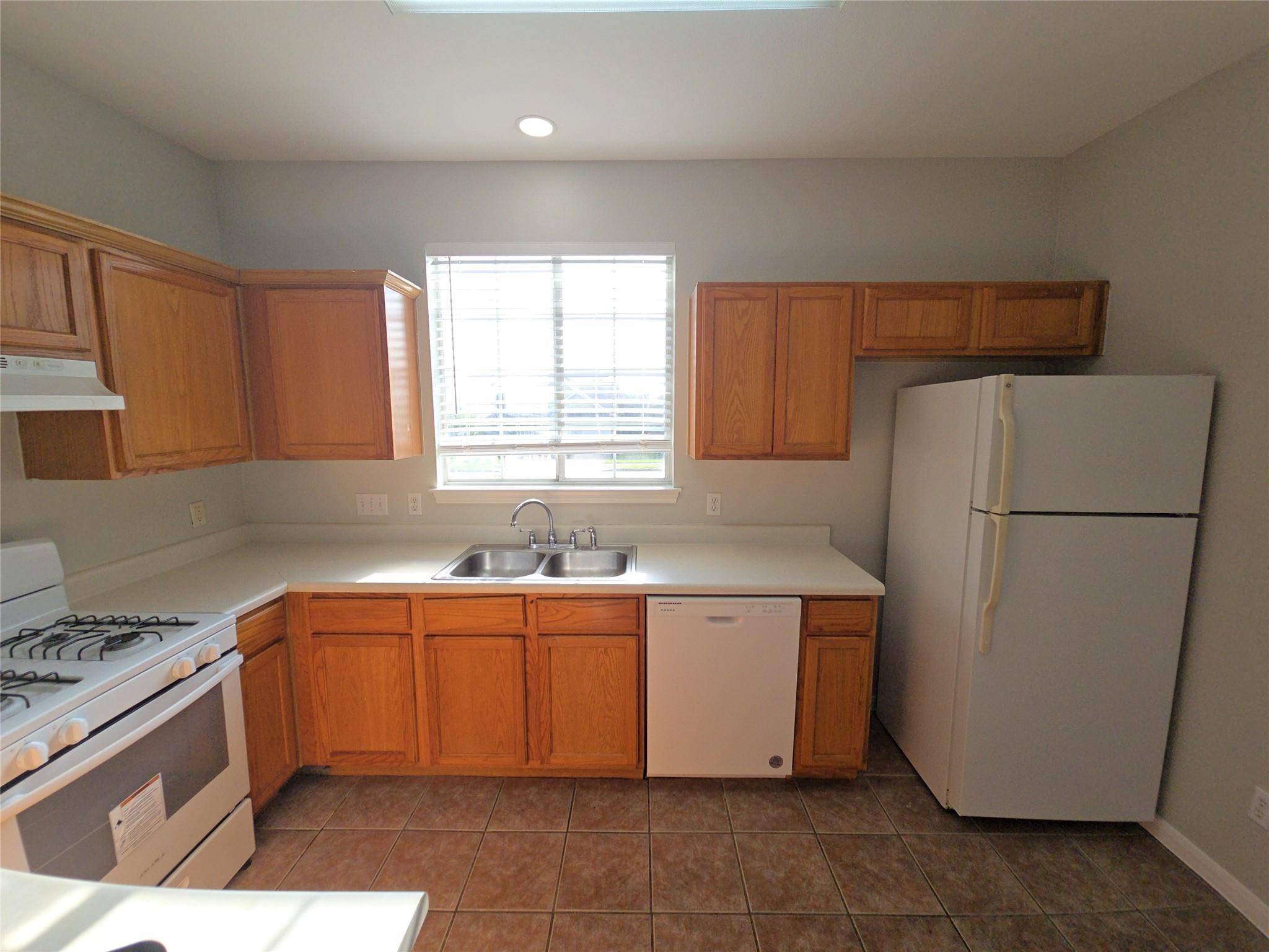 2817 Southampton WAY #B, Round Rock, TX 78664