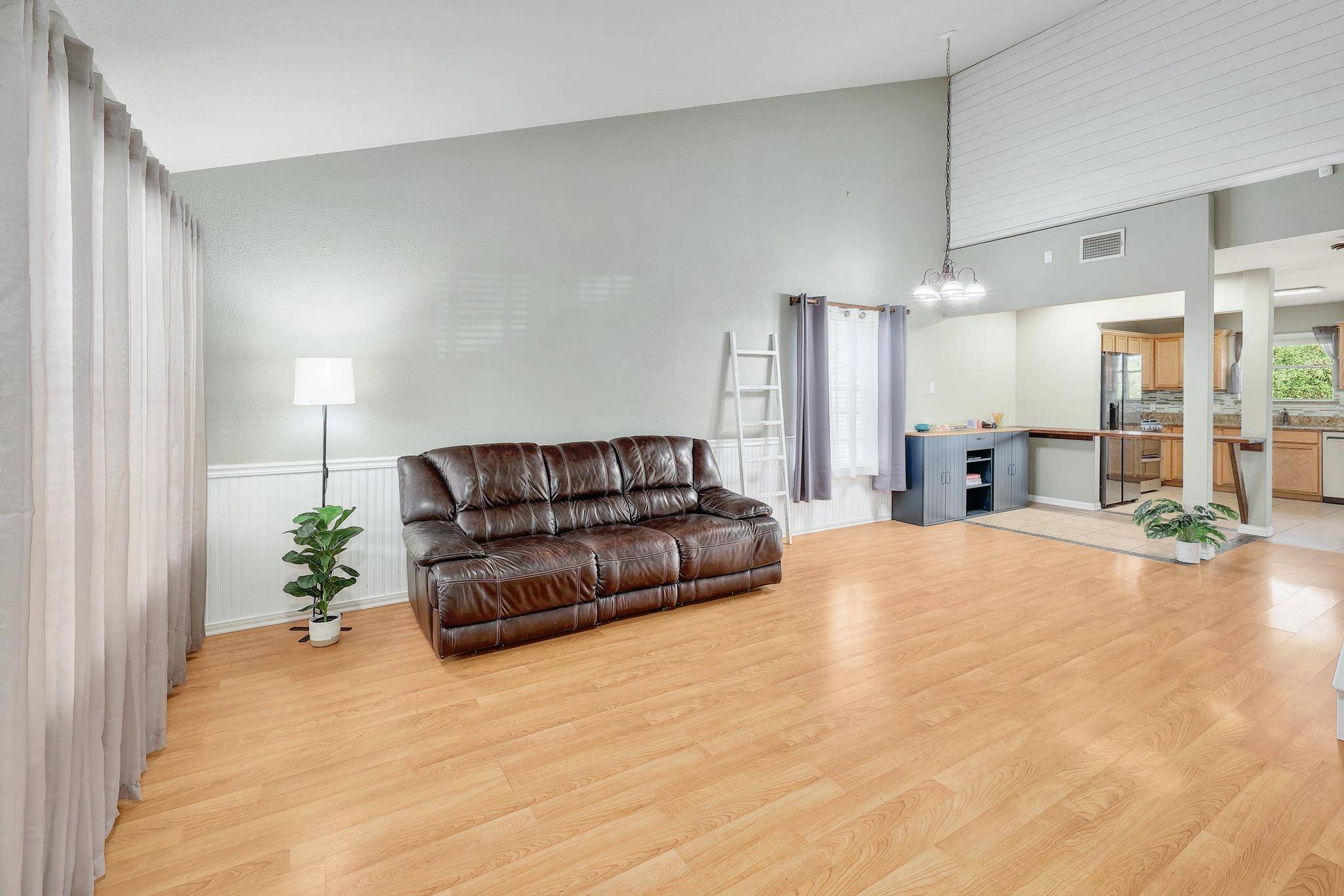 3503 Rock Shelf LN, Round Rock, TX 78681