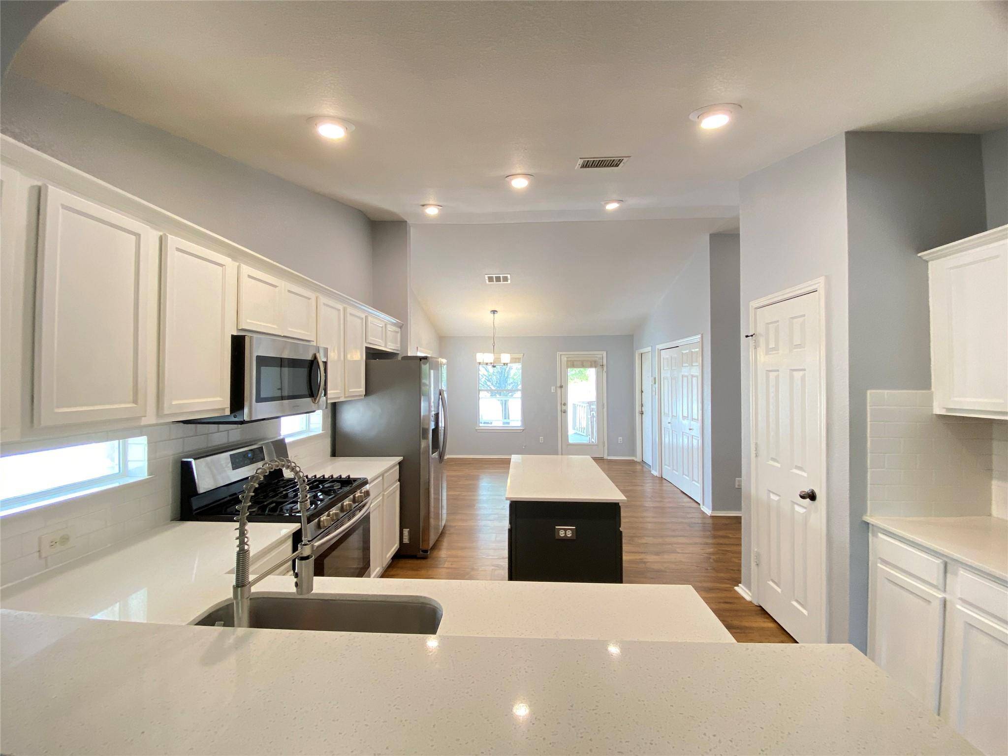 117 Yucca House DR, Pflugerville, TX 78660