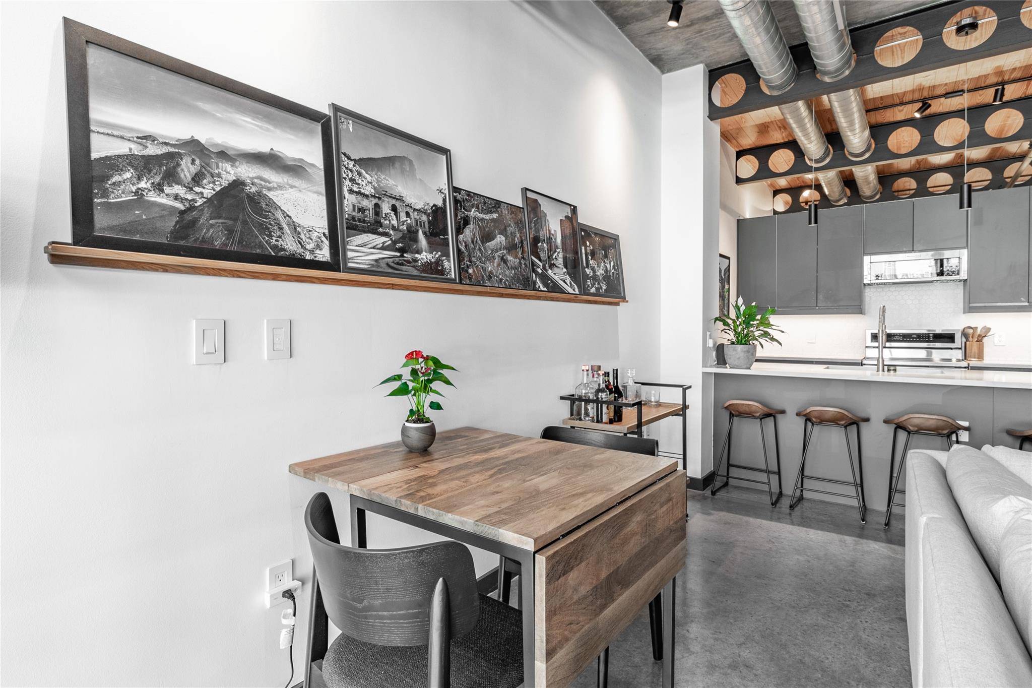 1401 Eva ST #206, Austin, TX 78704