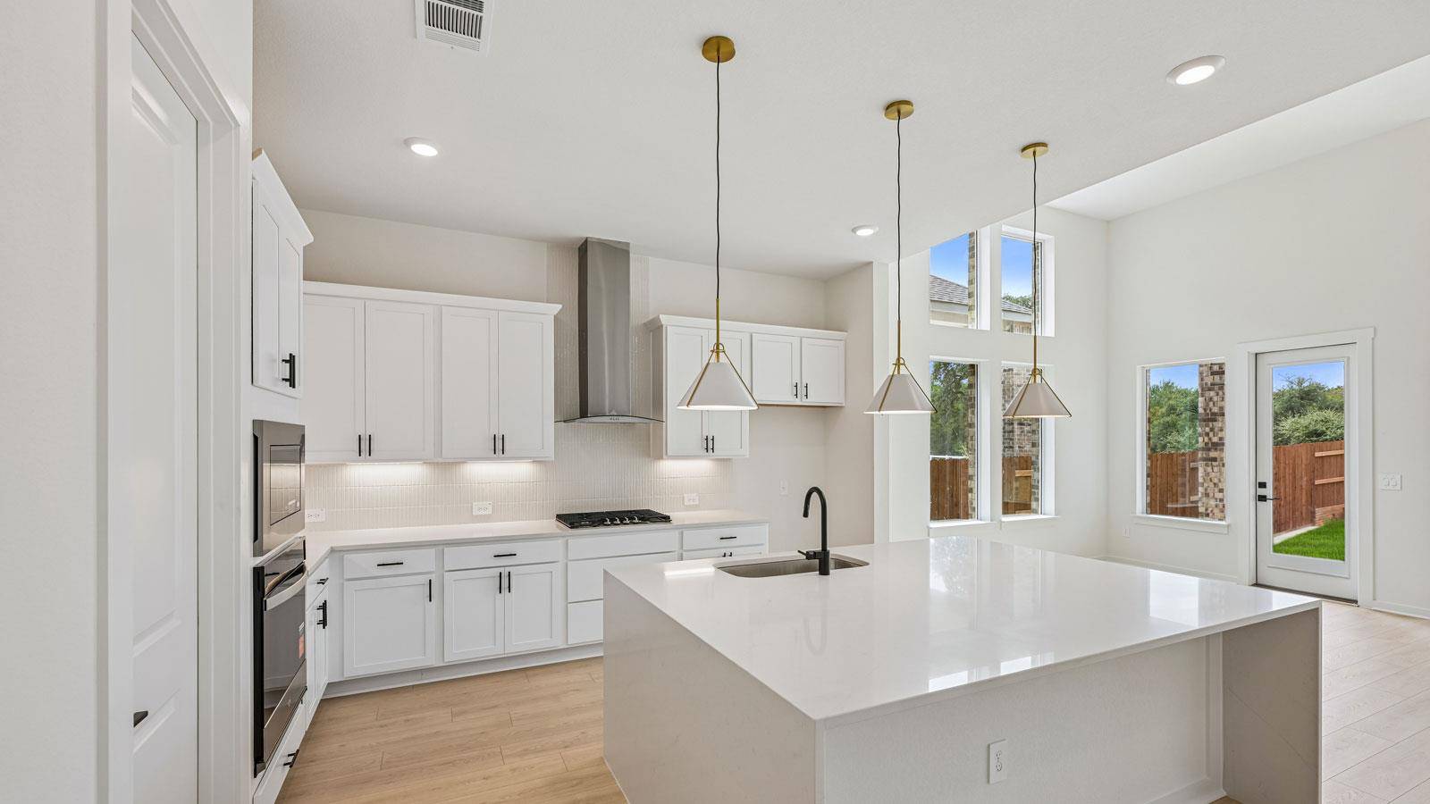 2437 Tumbleweed BND, Leander, TX 78641
