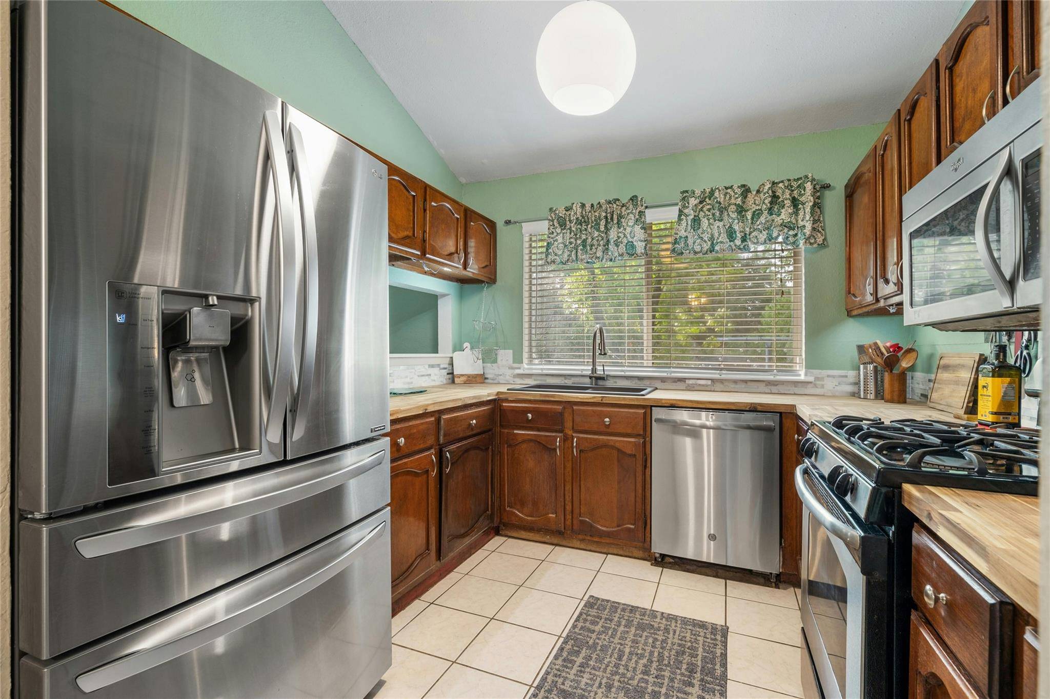 2523 E Stassney LN, Austin, TX 78744
