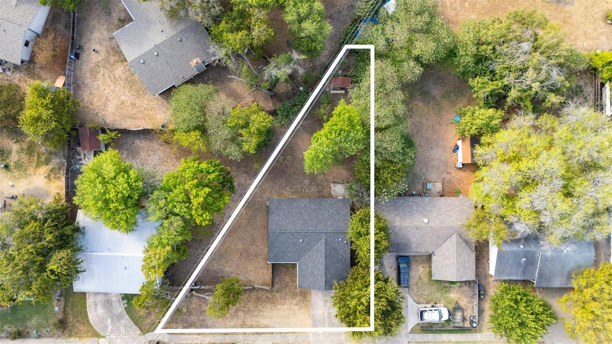 2523 E Stassney LN, Austin, TX 78744