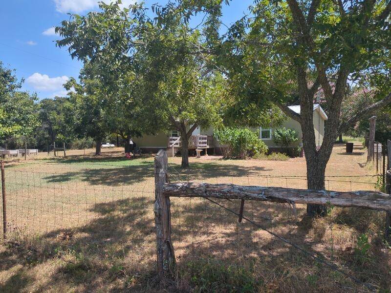 10905 fm 1915 fm1915 HWY, Buckholts, TX 76518