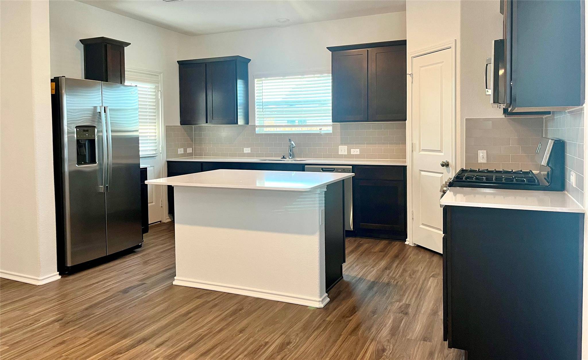 100 Milliner LOOP, Hutto, TX 78634