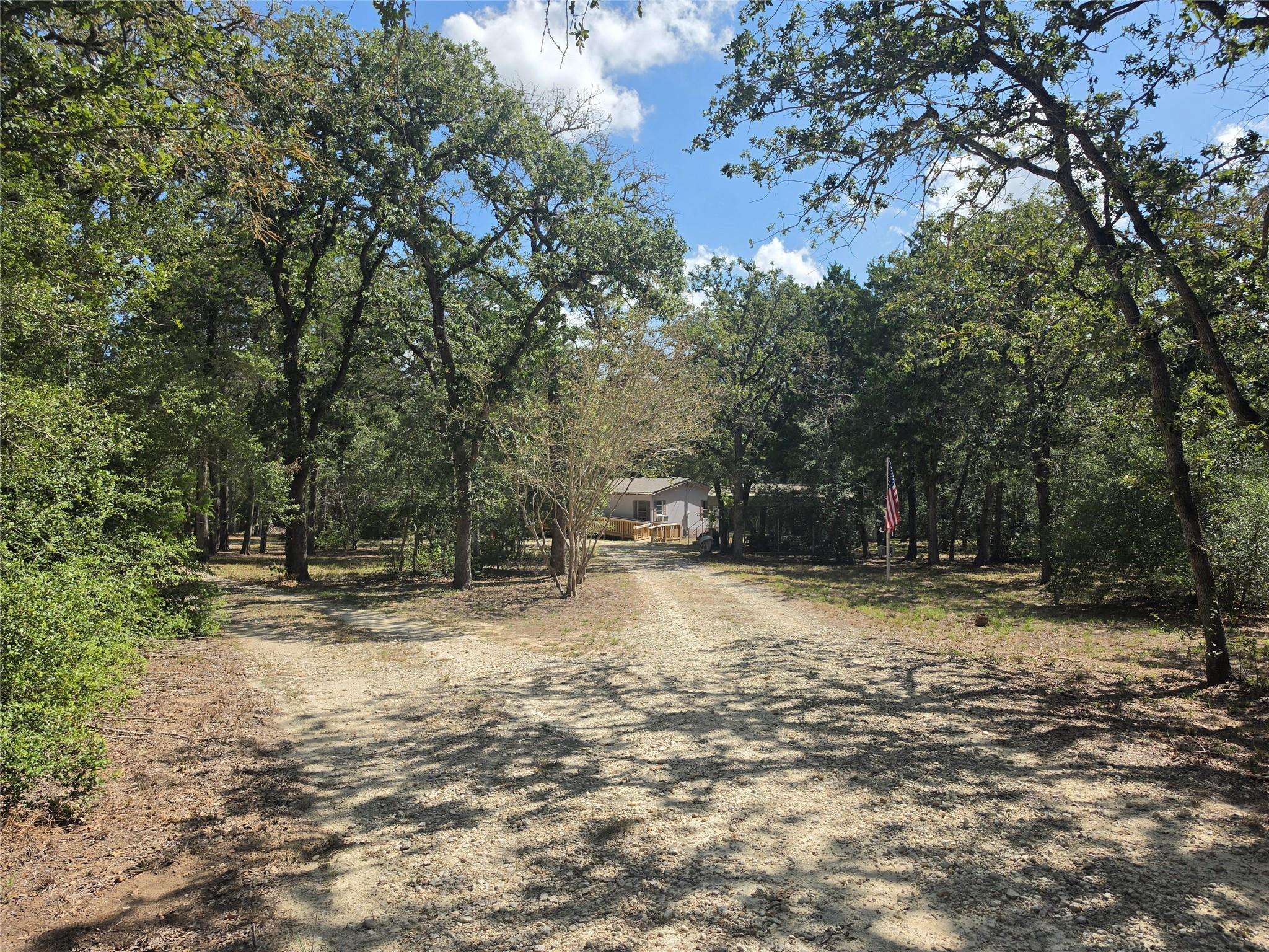 319 Green Oaks DR, Bastrop, TX 78602