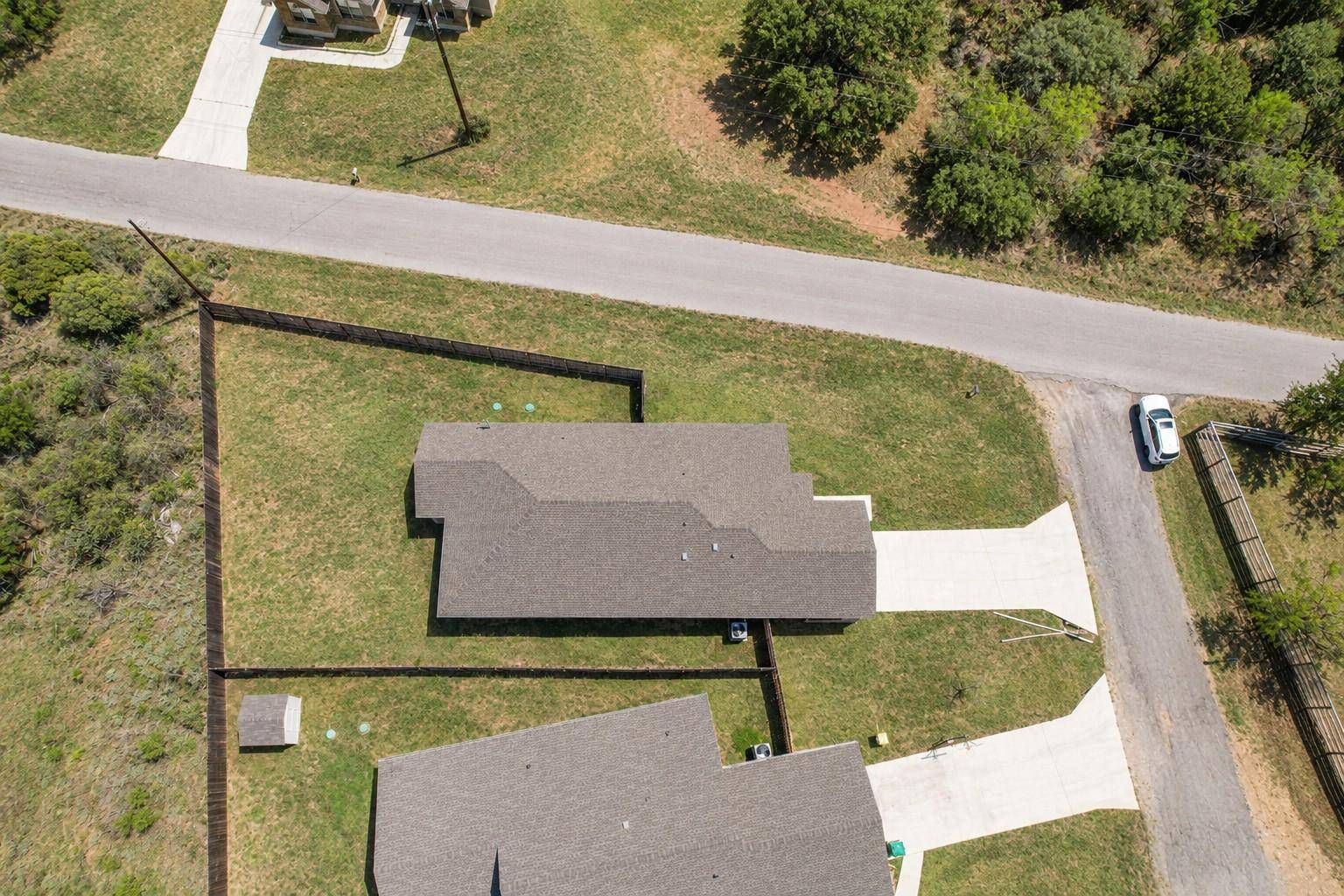 1516 Stonecrests DR, Granite Shoals, TX 78654