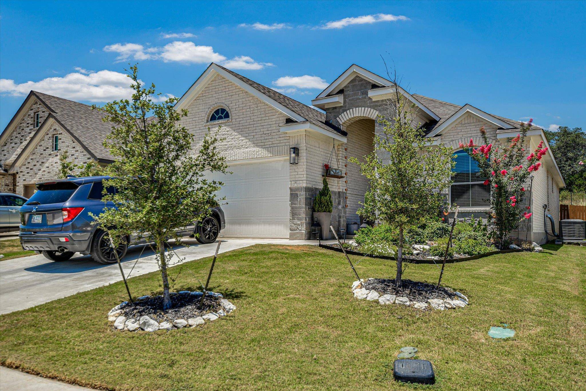 972 Leaning Oak LN, Georgetown, TX 78628