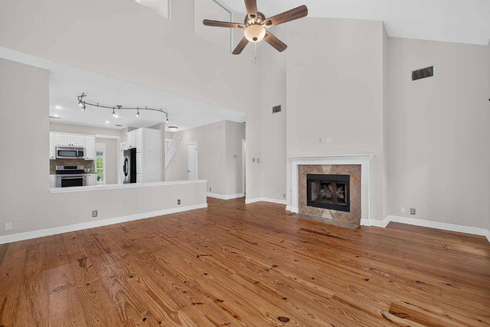 8109 Ganttcrest DR, Austin, TX 78749