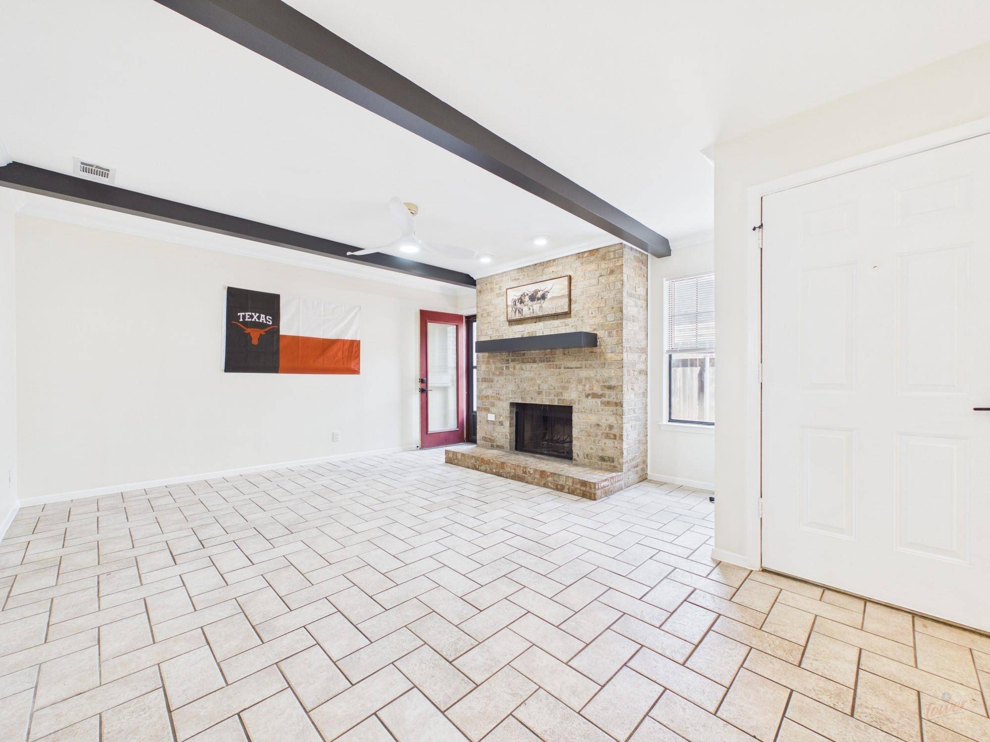 2907 Pearl ST #102, Austin, TX 78705