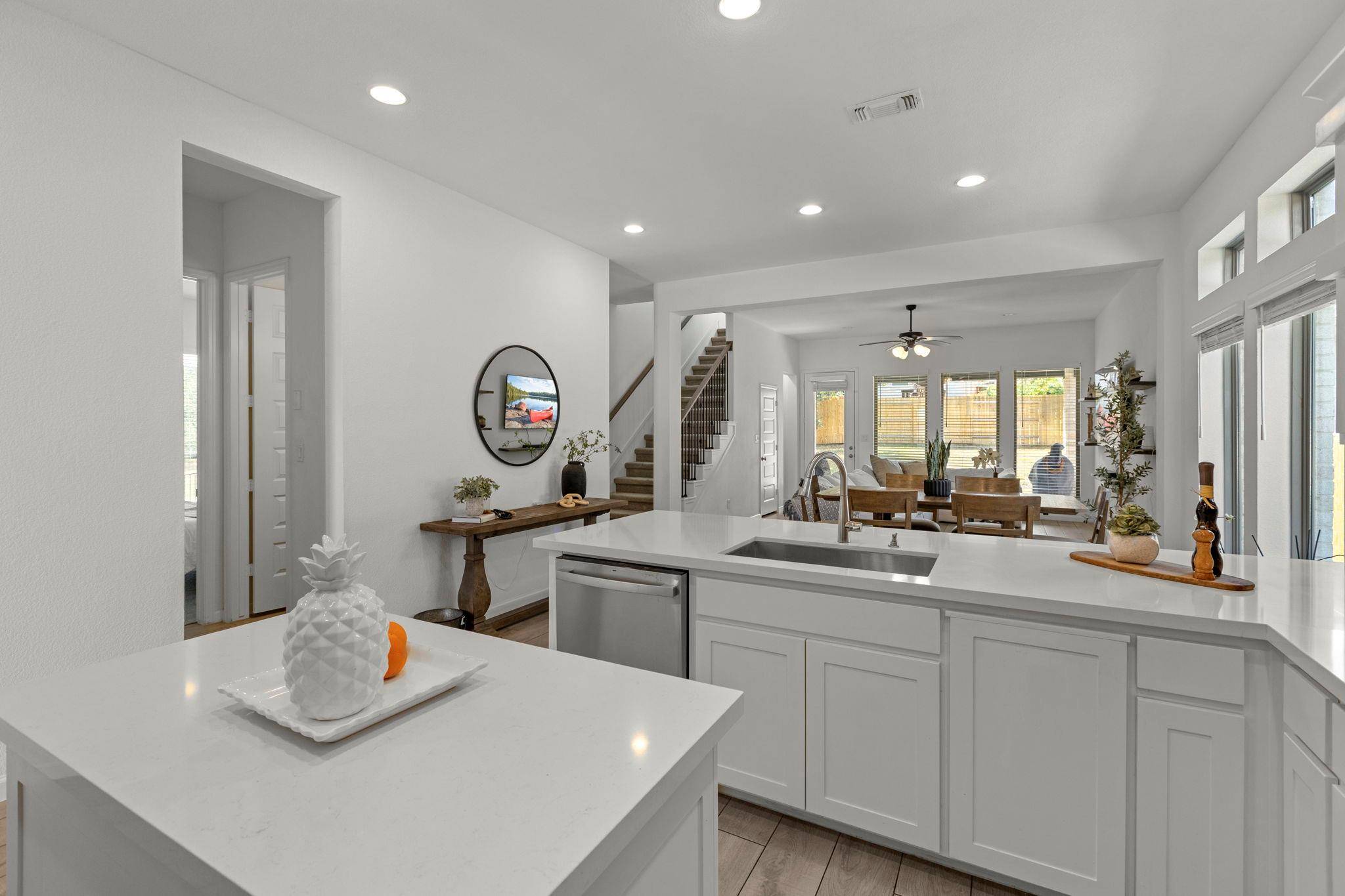 229 Bluff Creek LN, Georgetown, TX 78628