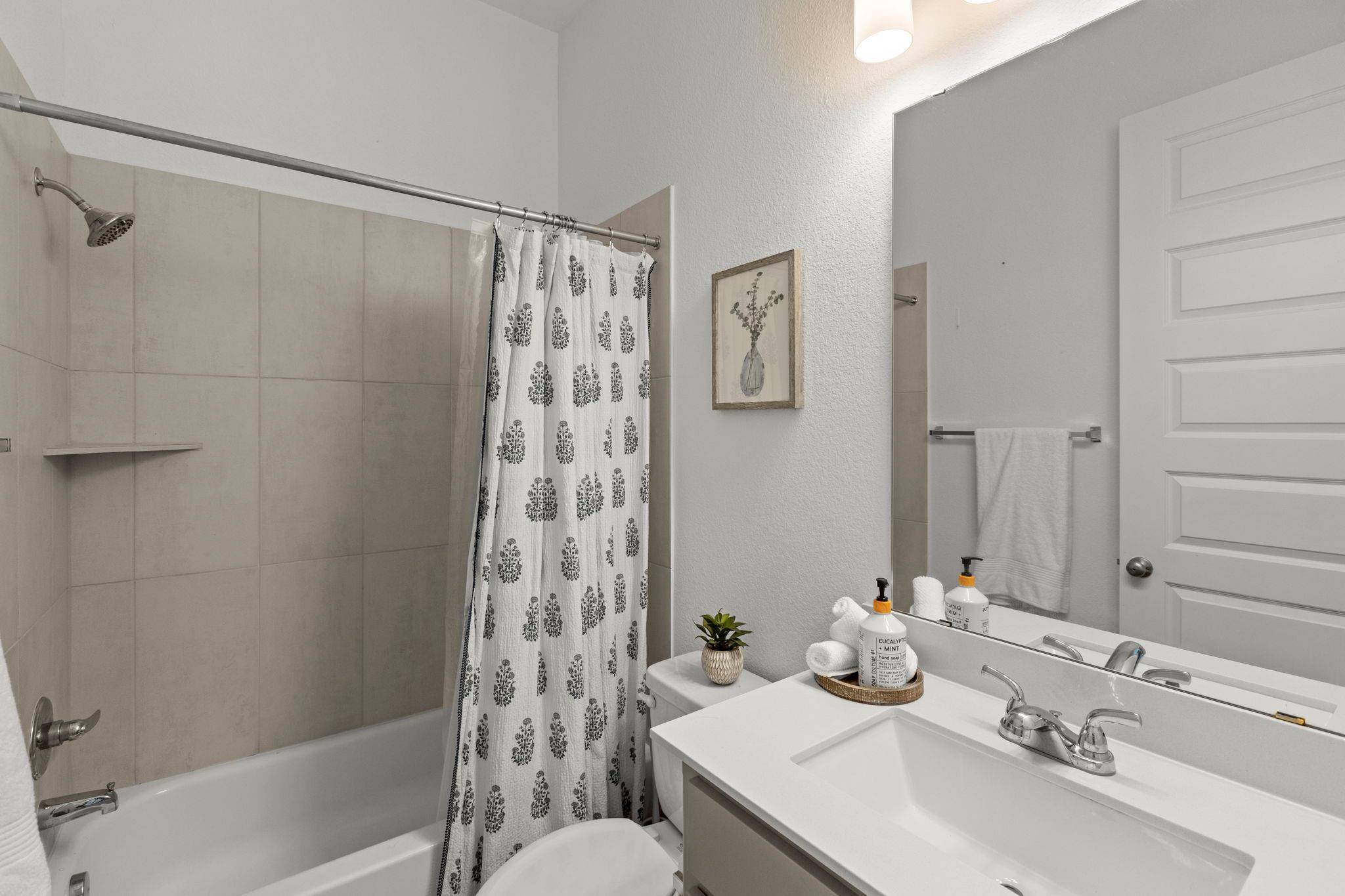 229 Bluff Creek LN, Georgetown, TX 78628