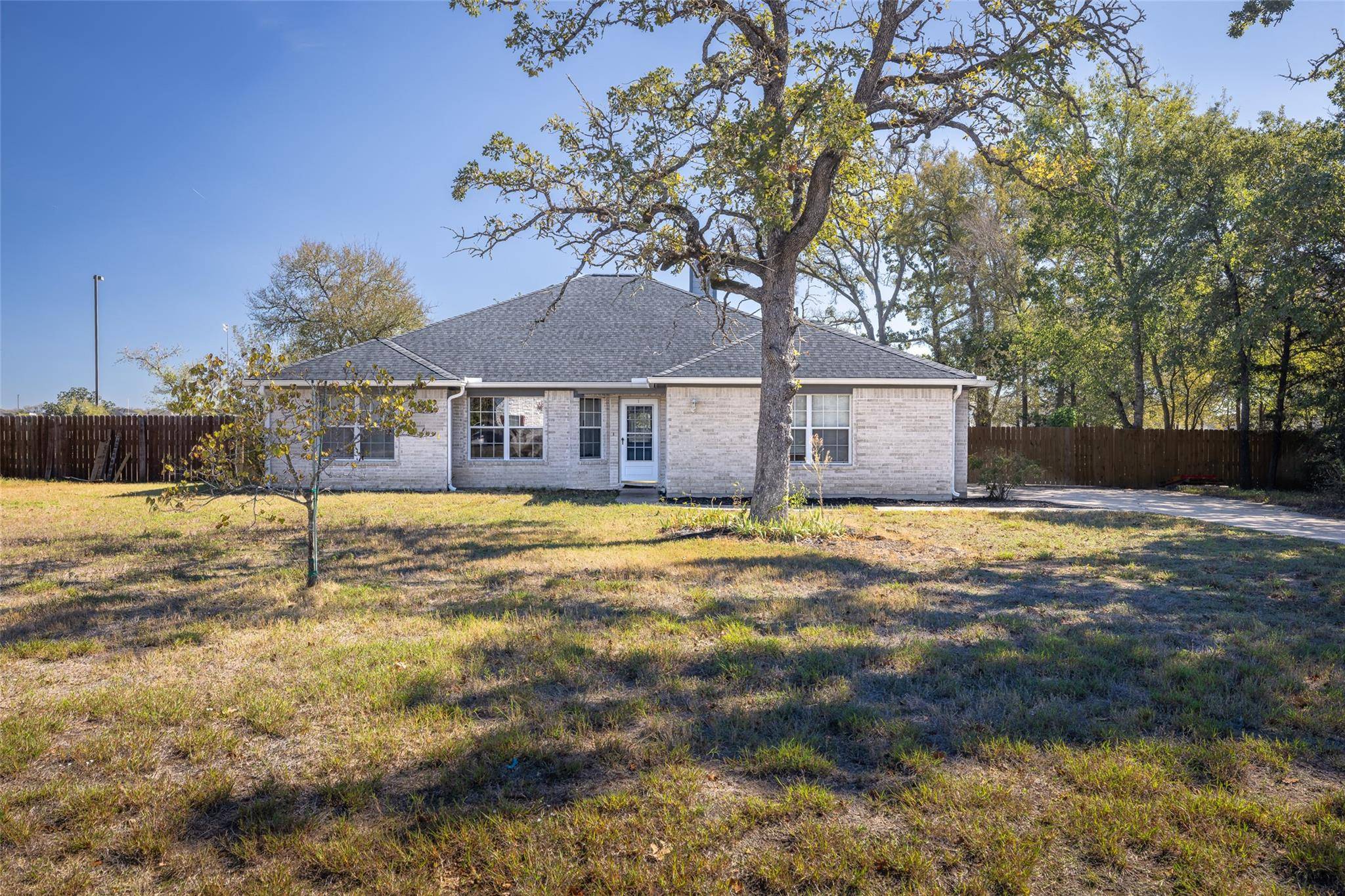 129 Wamel WAY, Cedar Creek, TX 78612