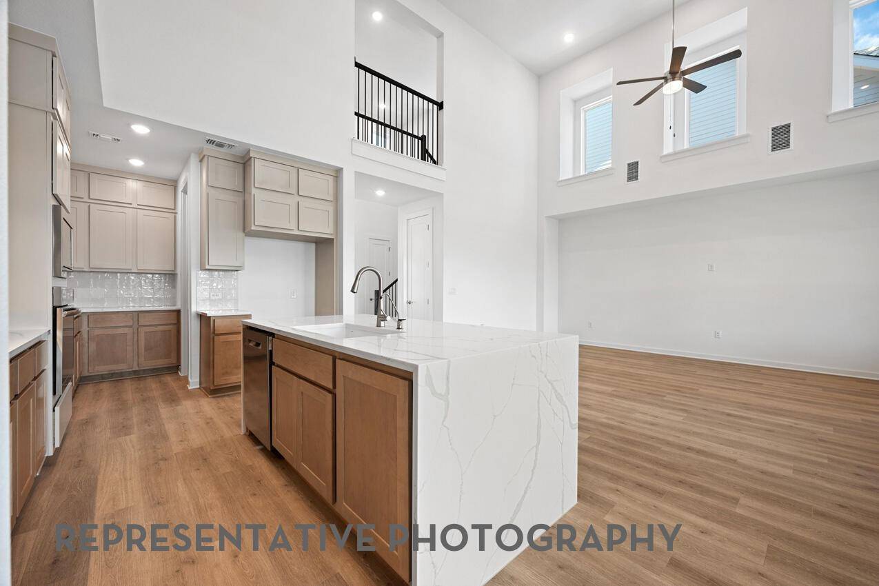 6412 Packhorse LN, Austin, TX 78747