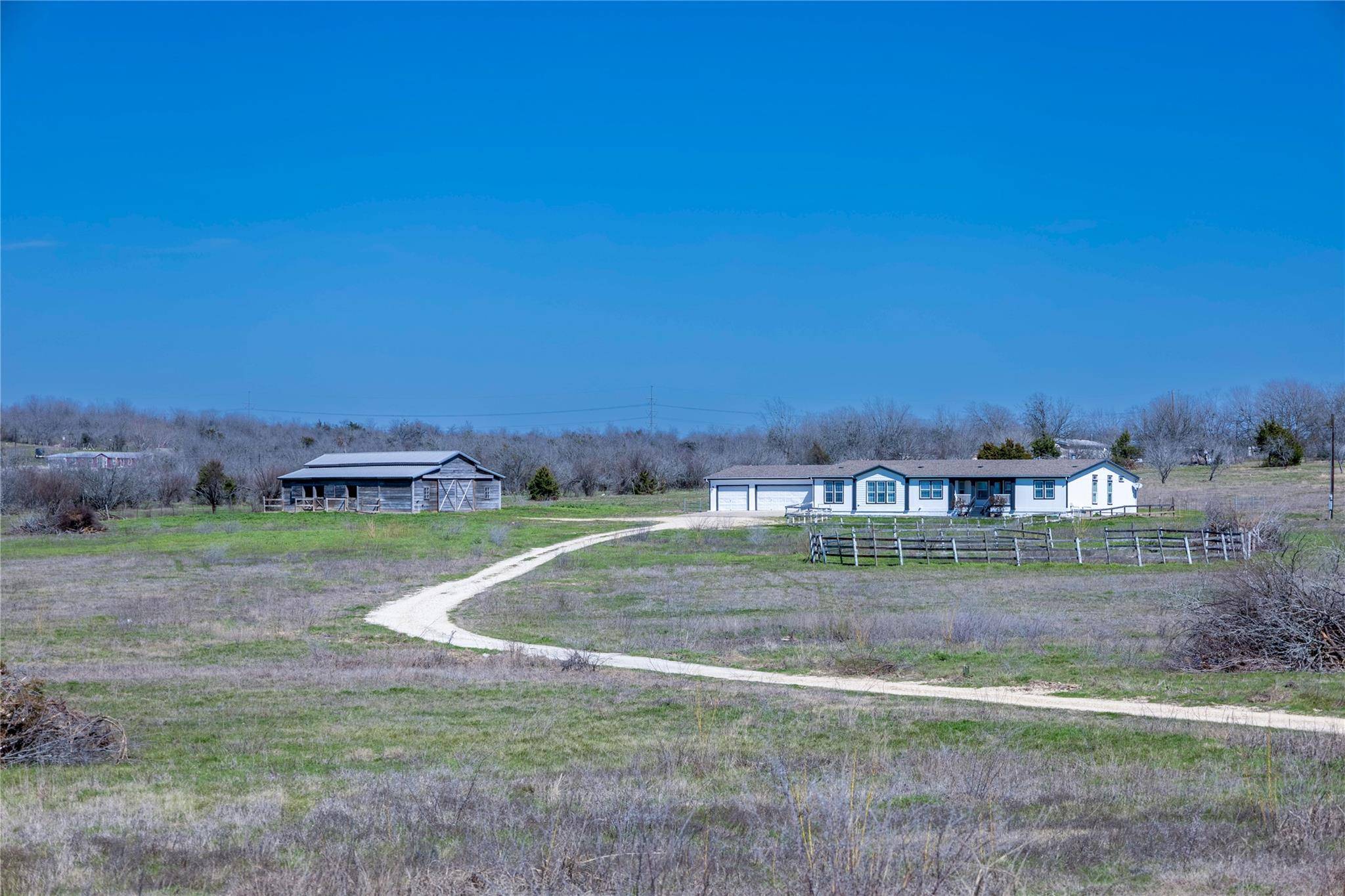 330 Cross LN, Kyle, TX 78640