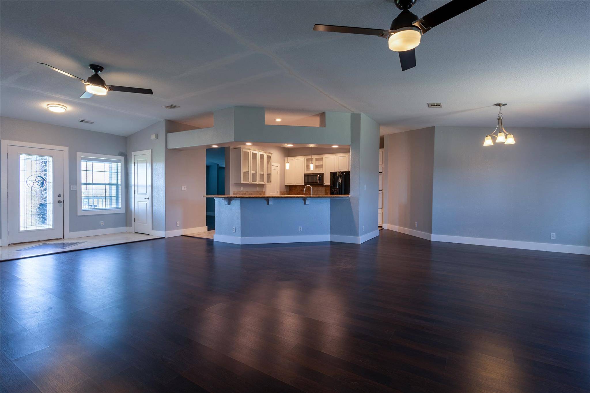 330 Cross LN, Kyle, TX 78640