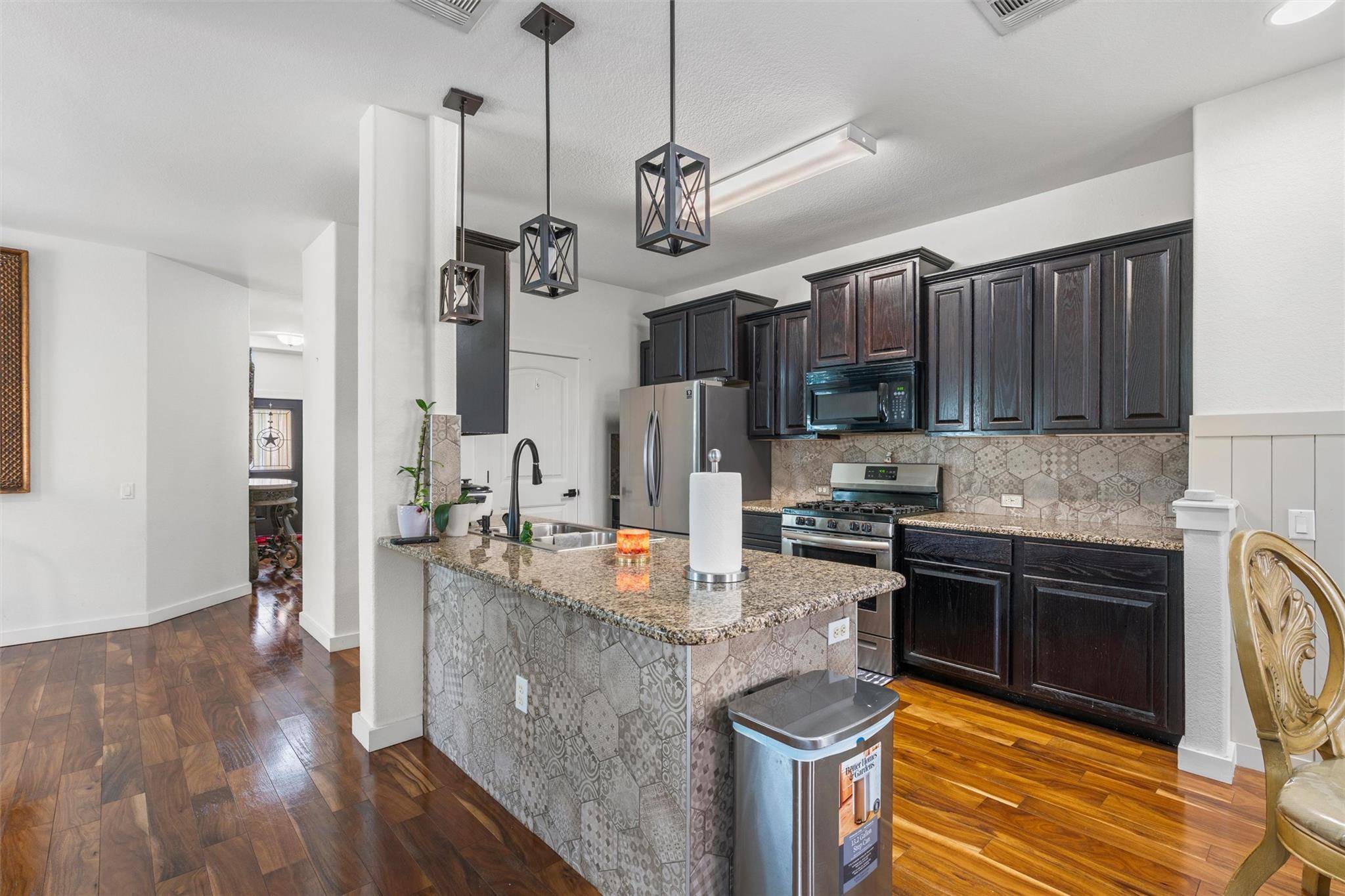 13701 Harrisglenn DR, Austin, TX 78753