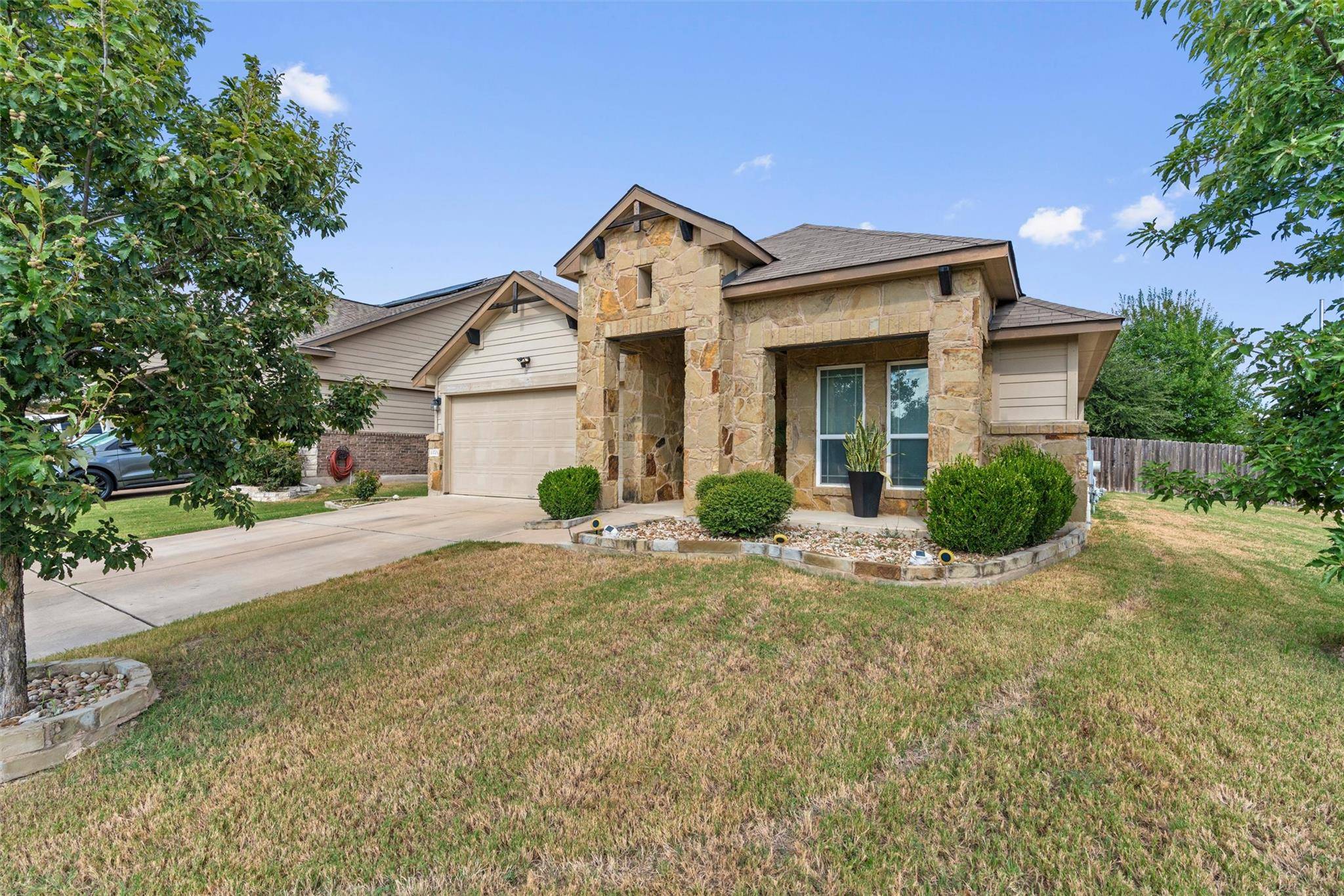 13701 Harrisglenn DR, Austin, TX 78753