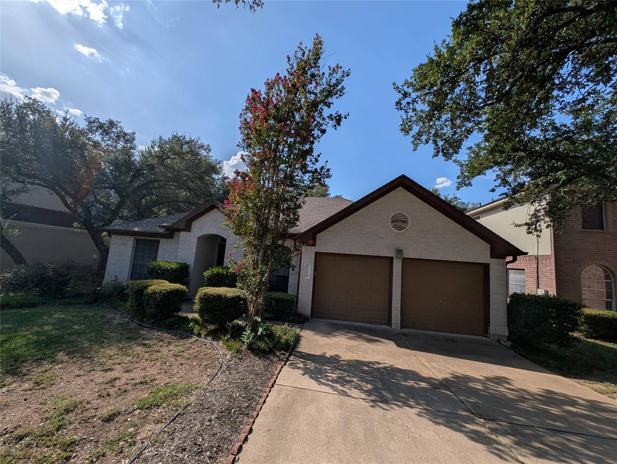1325 Roadrunner DR, Cedar Park, TX 78613