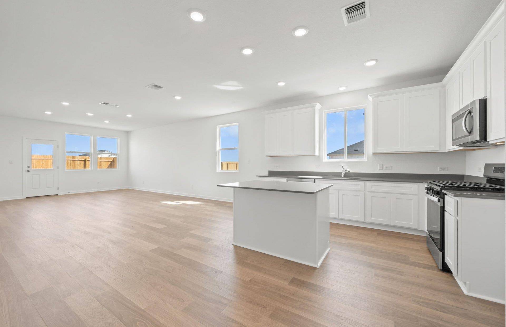 157 Lindheimer LN, San Marcos, TX 78666