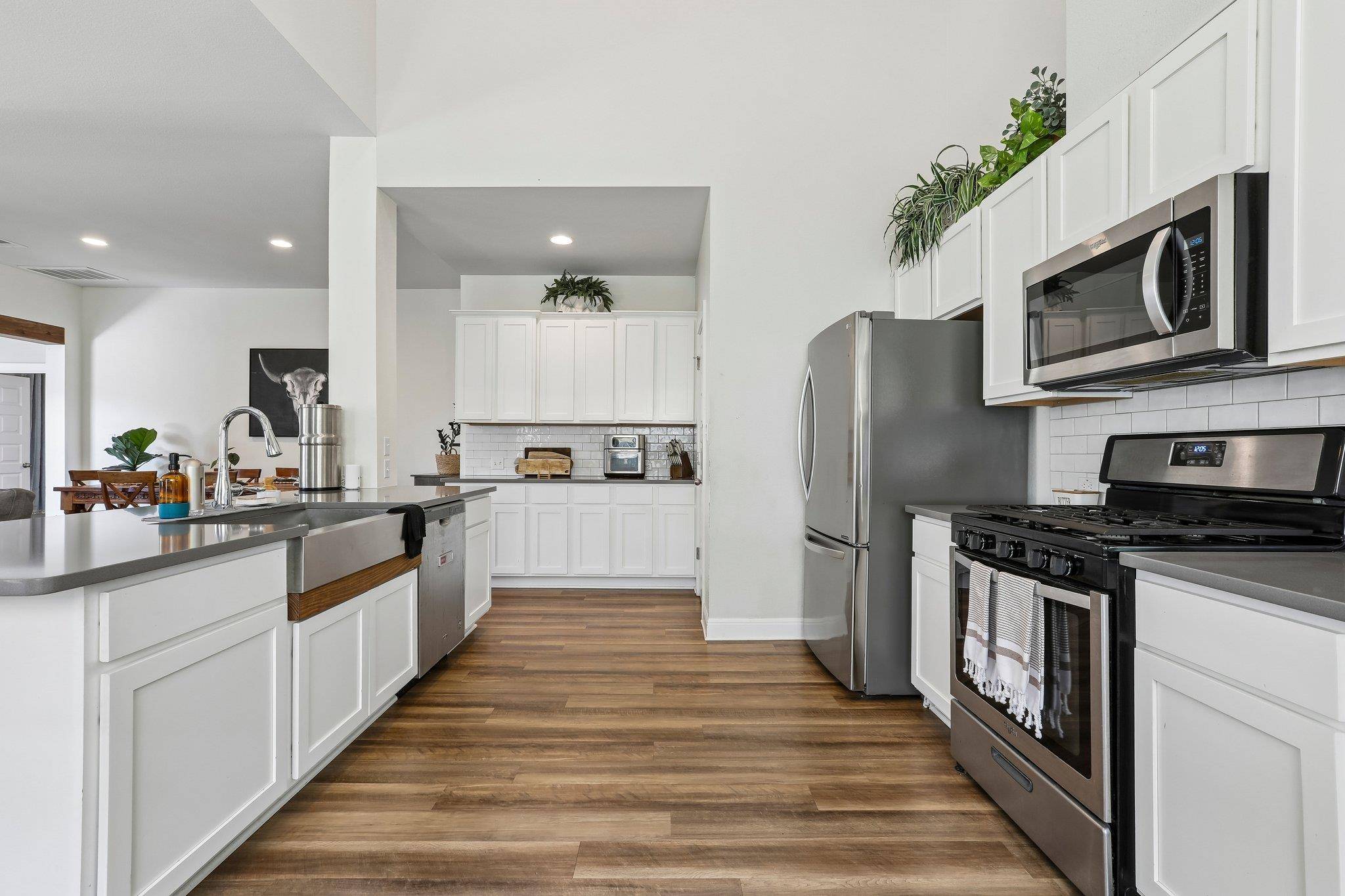 152 Fire Wheel PASS, Liberty Hill, TX 78642