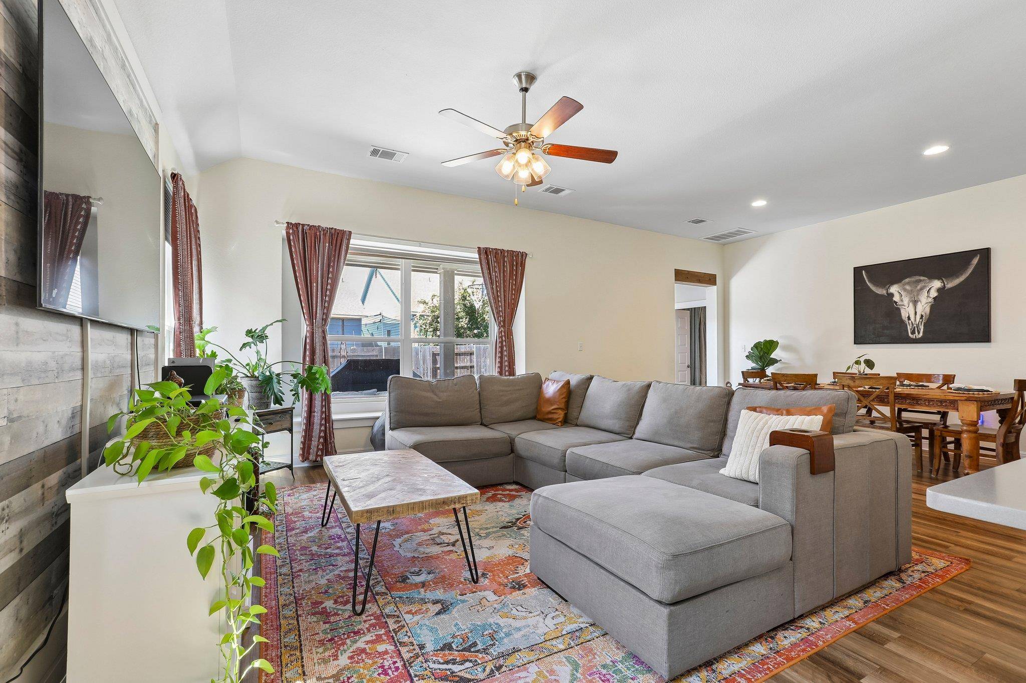 152 Fire Wheel PASS, Liberty Hill, TX 78642