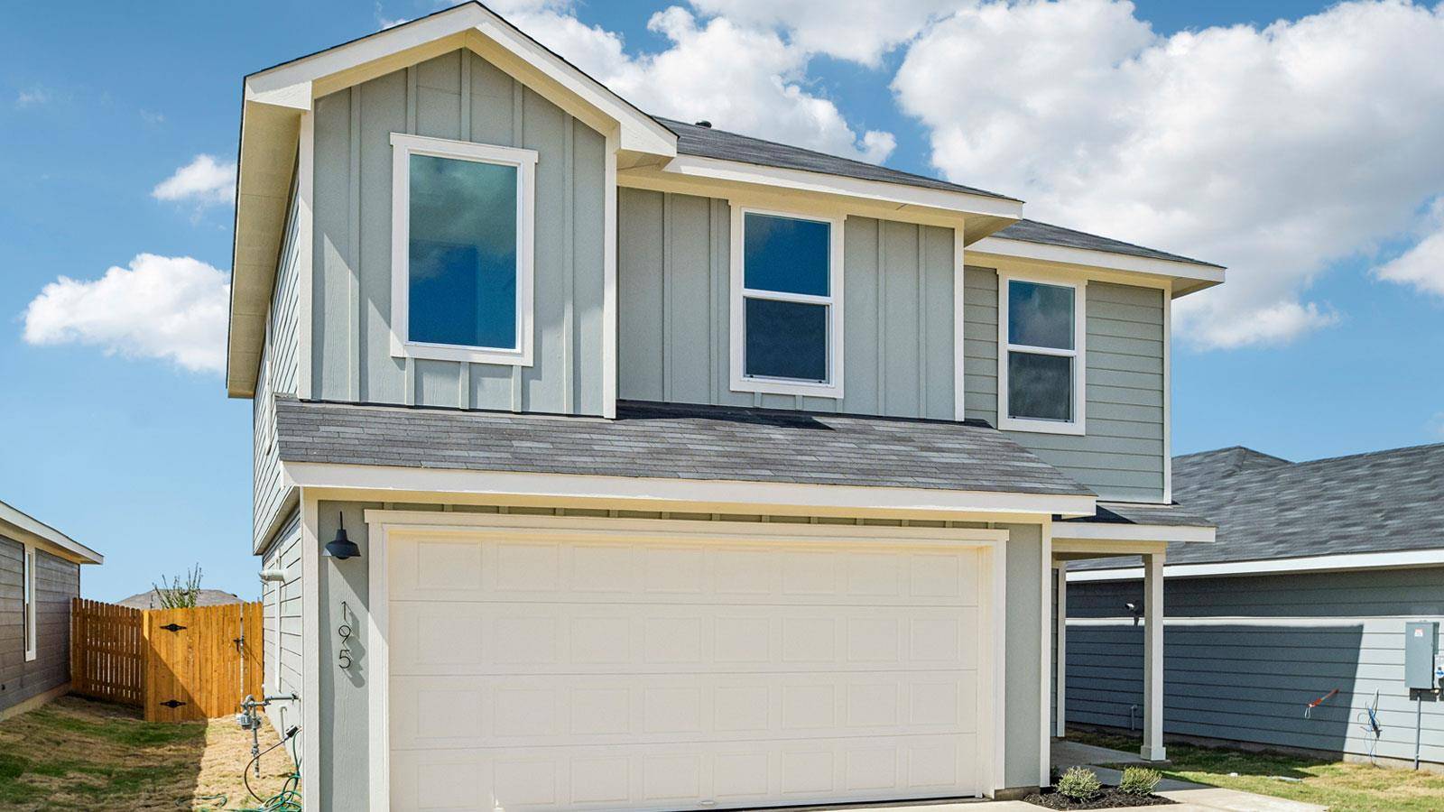 195 Lake Diversion ST, Buda, TX 78610