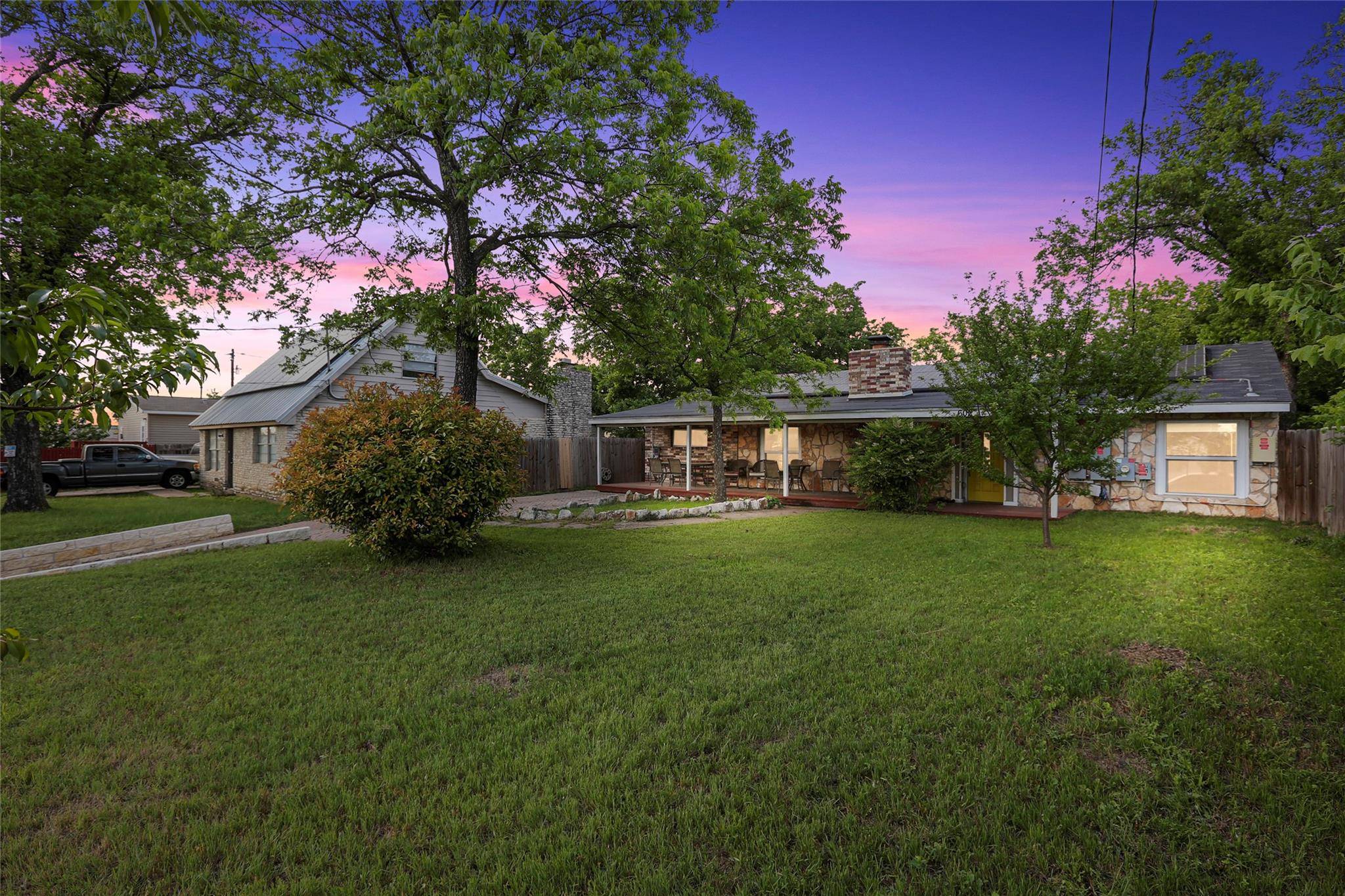 602 W Grady DR, Austin, TX 78753