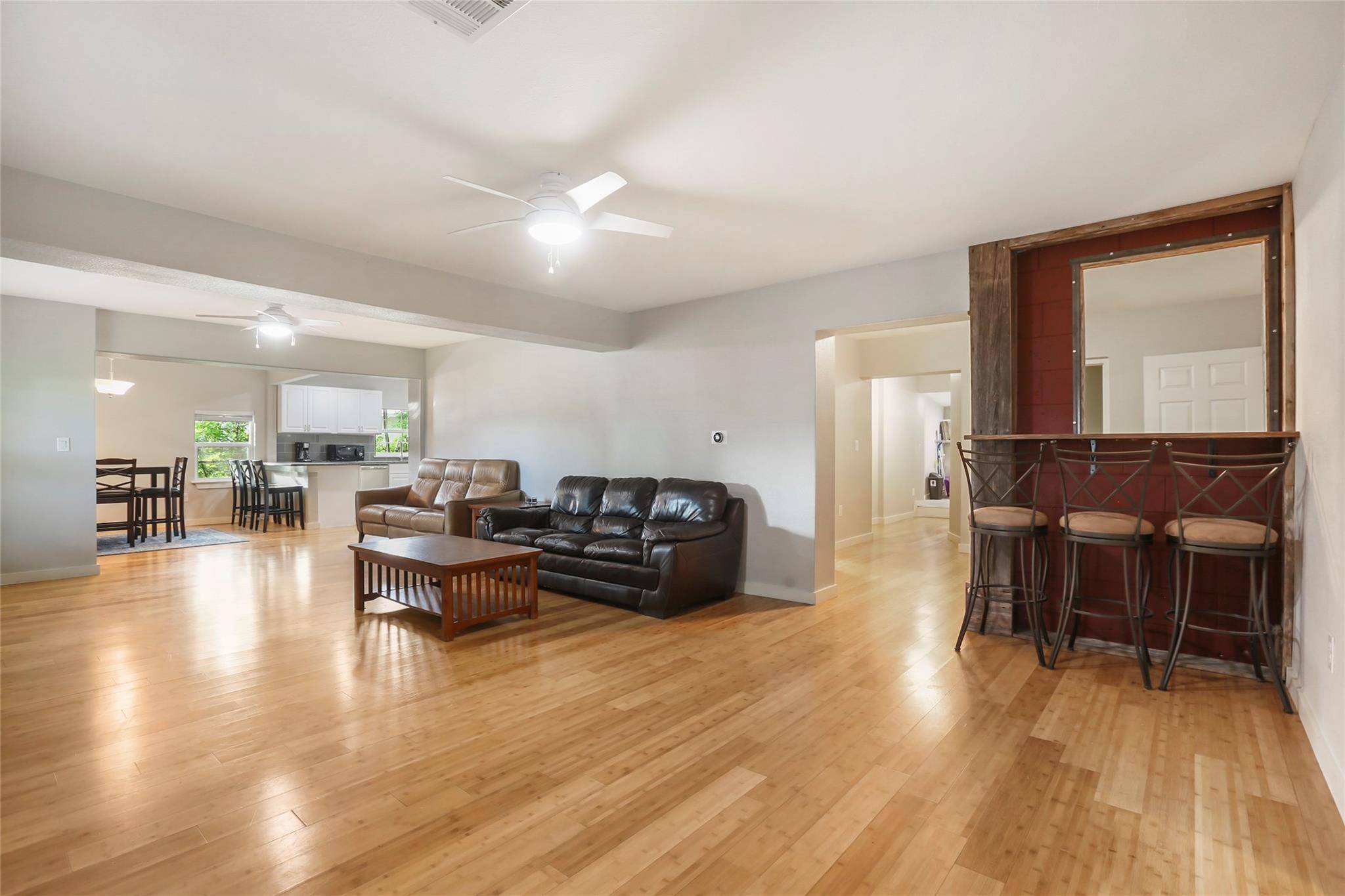 602 W Grady DR, Austin, TX 78753