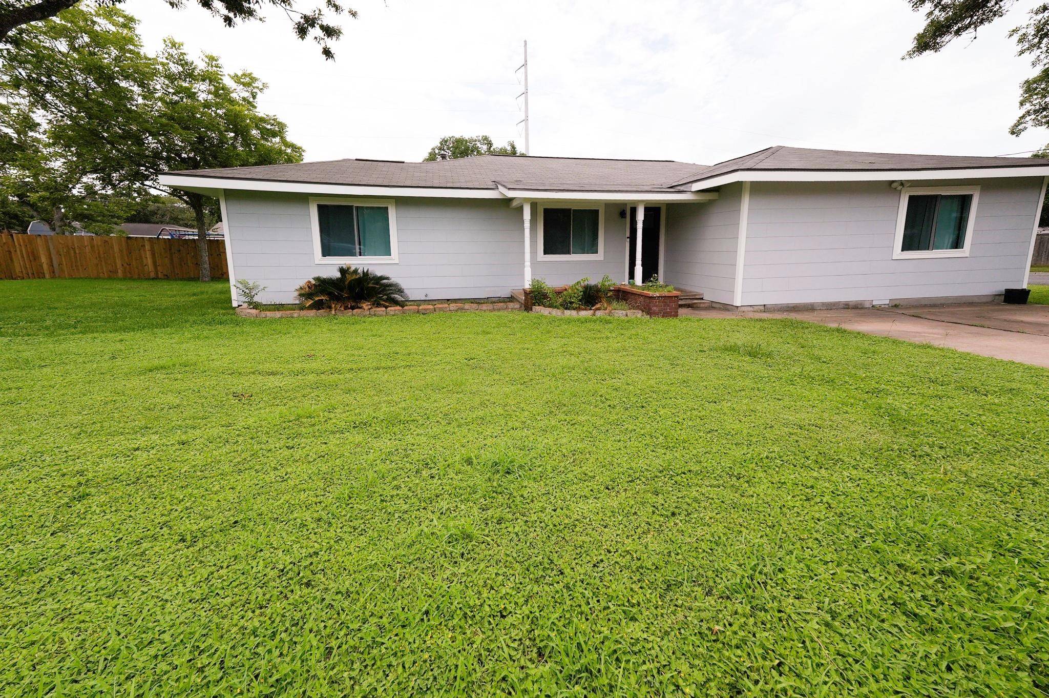 Address not disclosed, Schulenburg, TX 78956