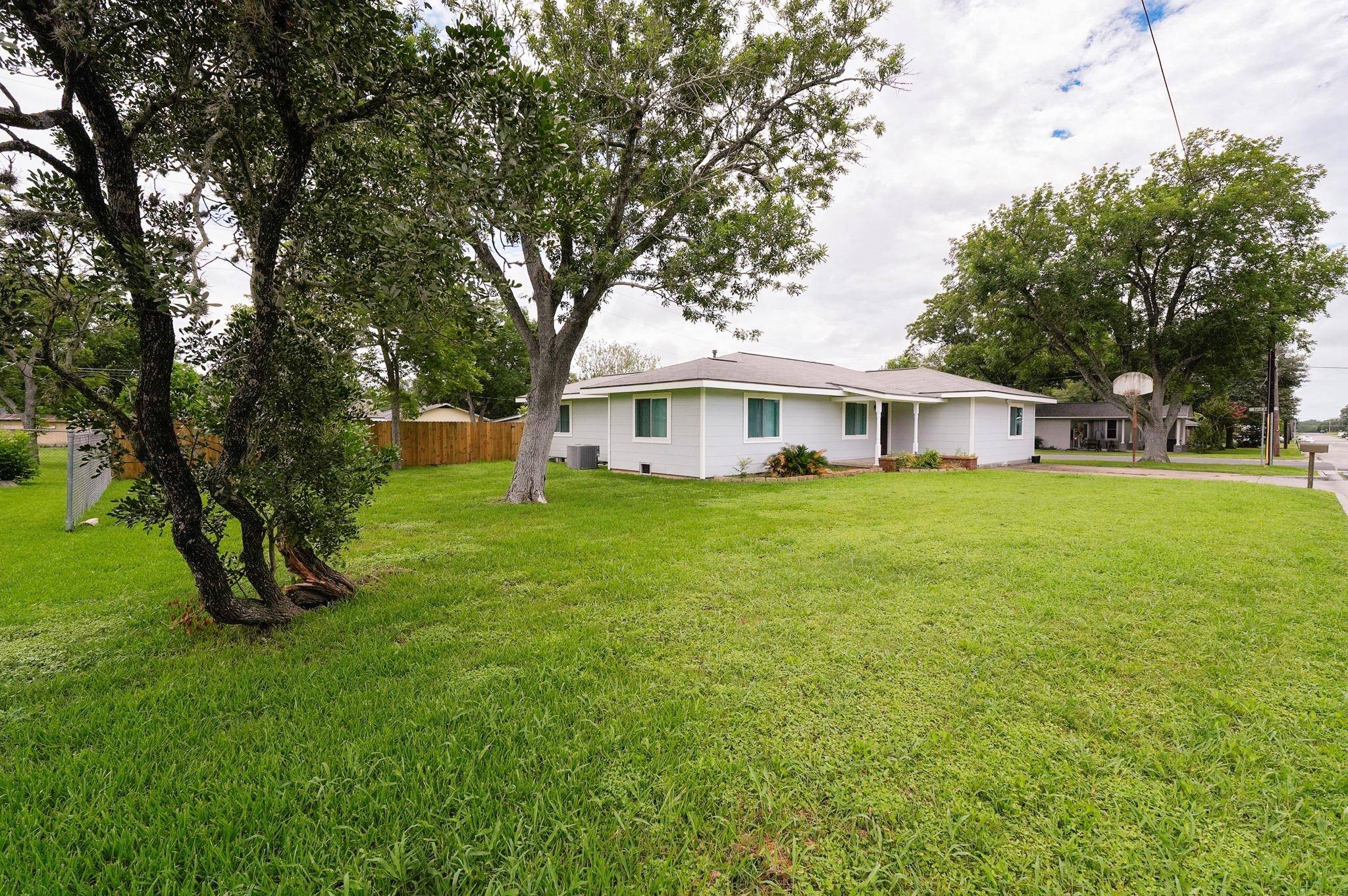 Address not disclosed, Schulenburg, TX 78956