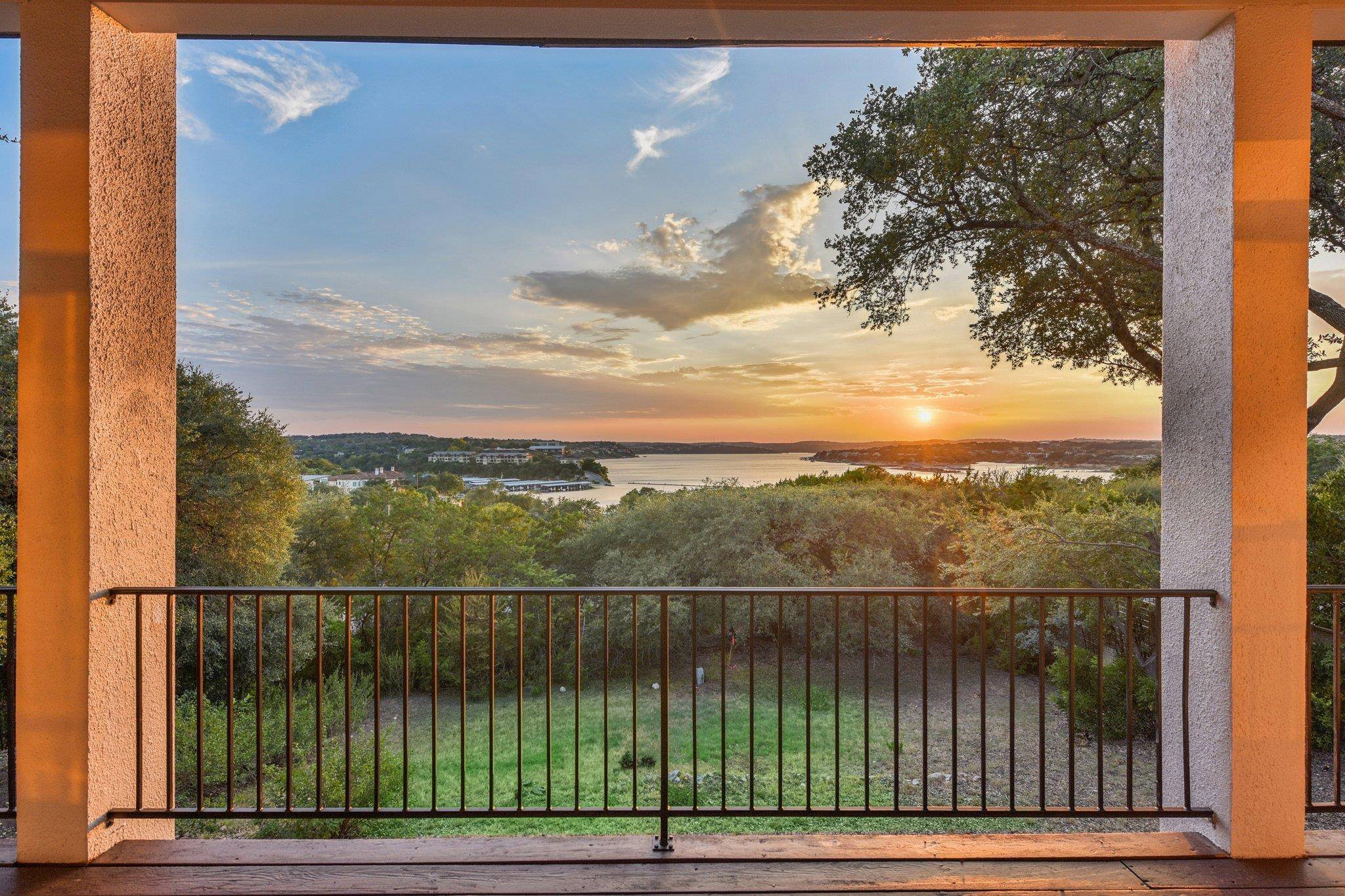 129 Firebird ST, Lakeway, TX 78734